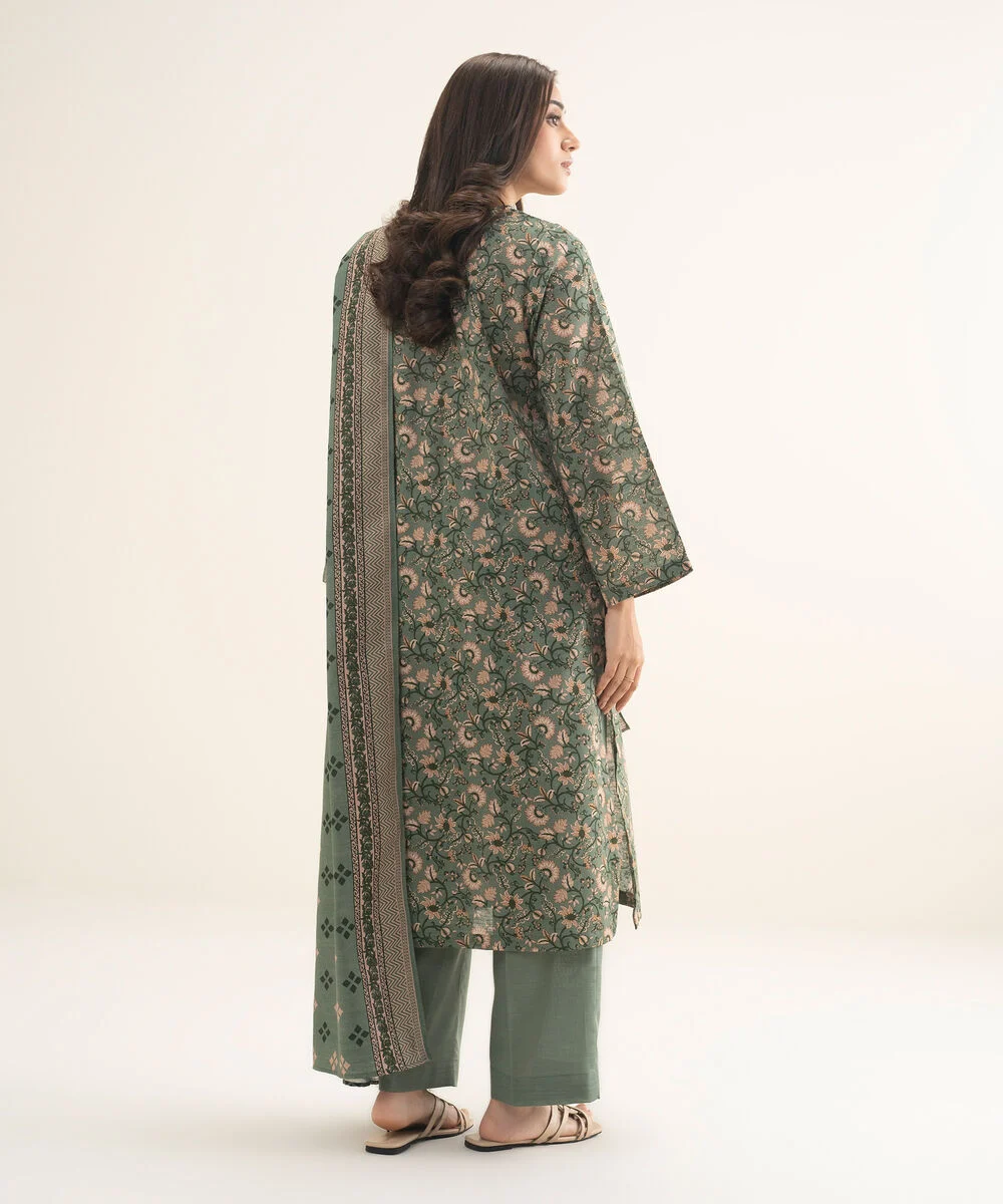 3 Piece - Printed Khaddar Suit