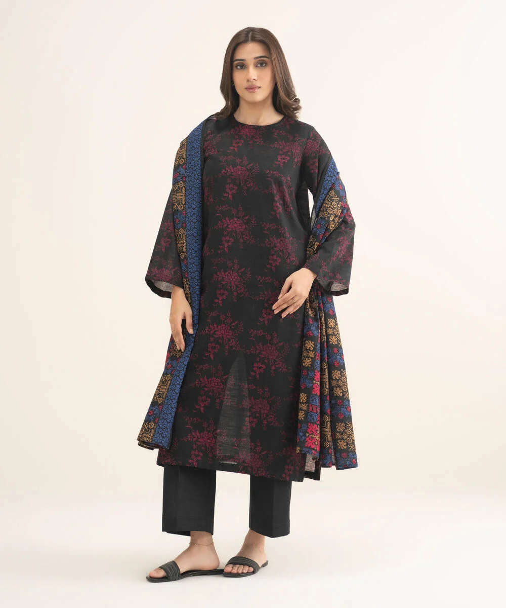 3 Piece - Printed Khaddar Suit