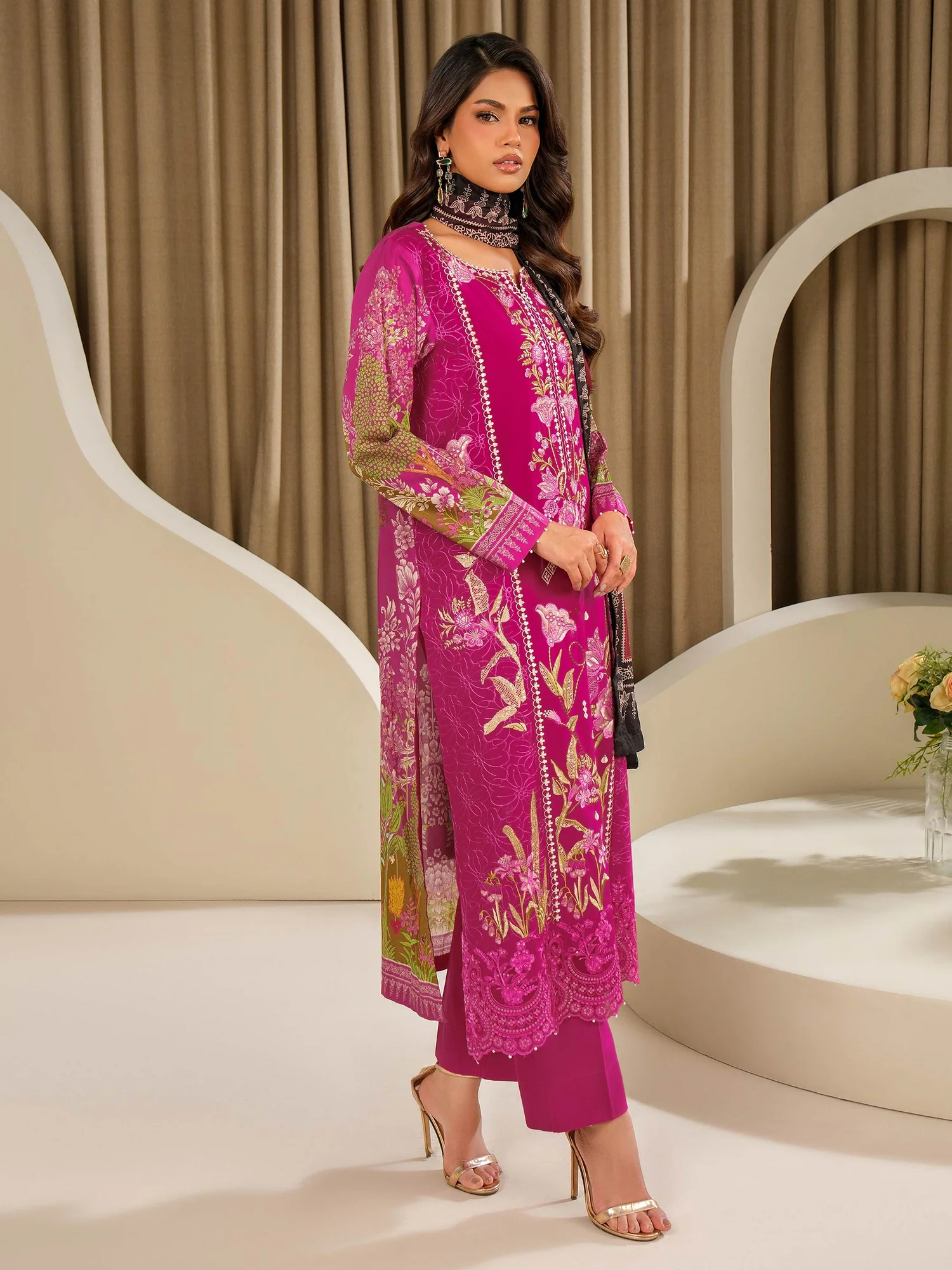 3 Piece Lawn Suit-Embroidered (Unstitched)