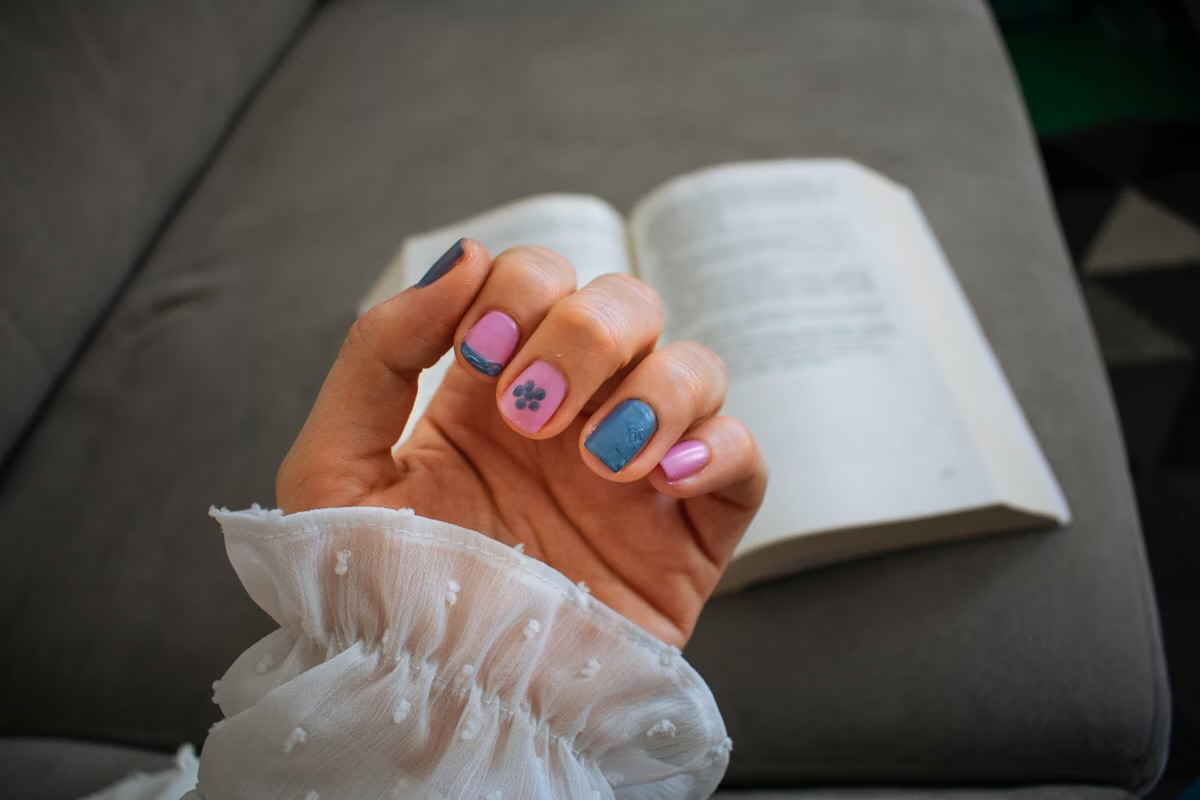 Decoración de uñas creativa