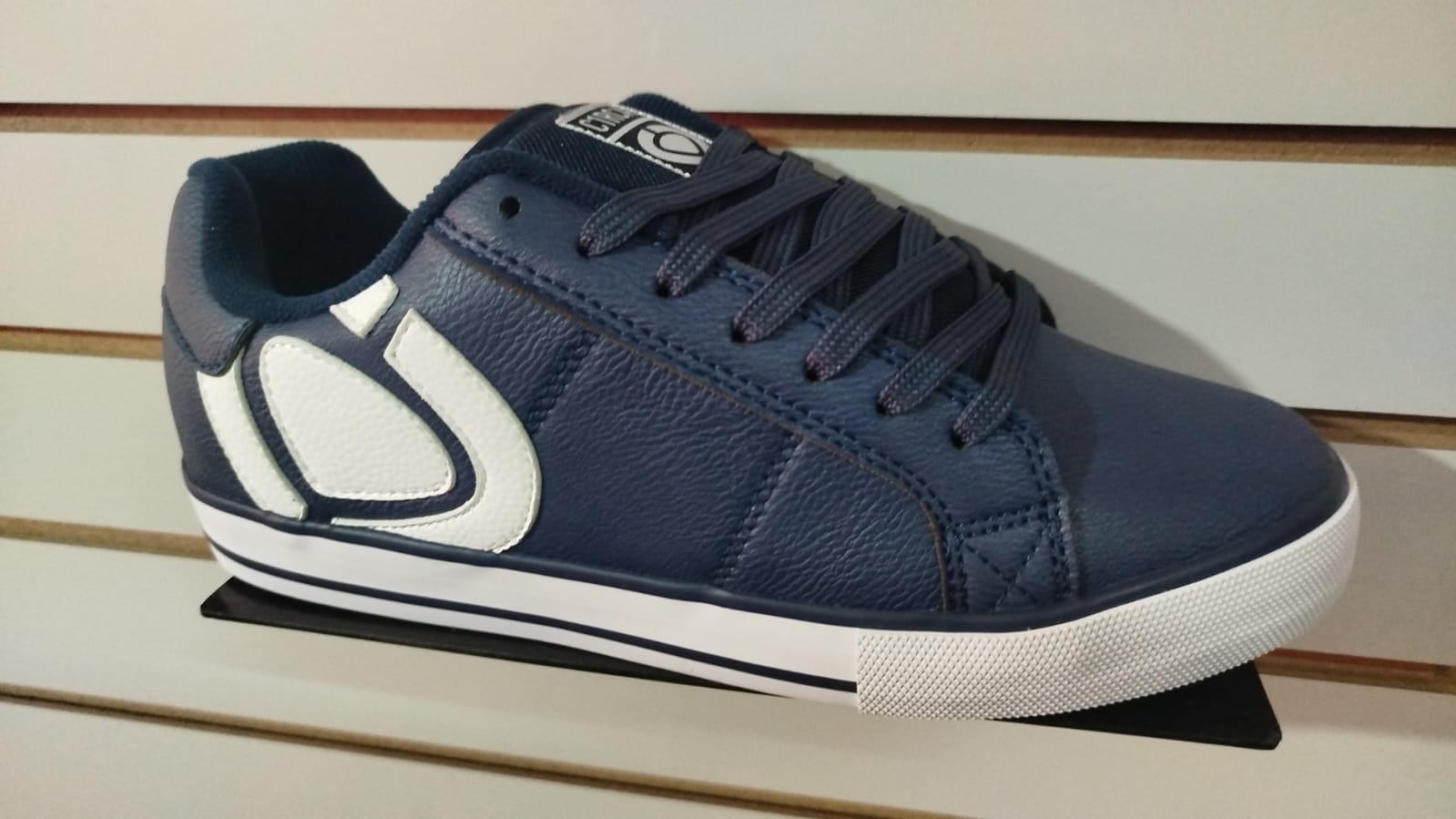 Tenis C1rca 211 Vulc Bold