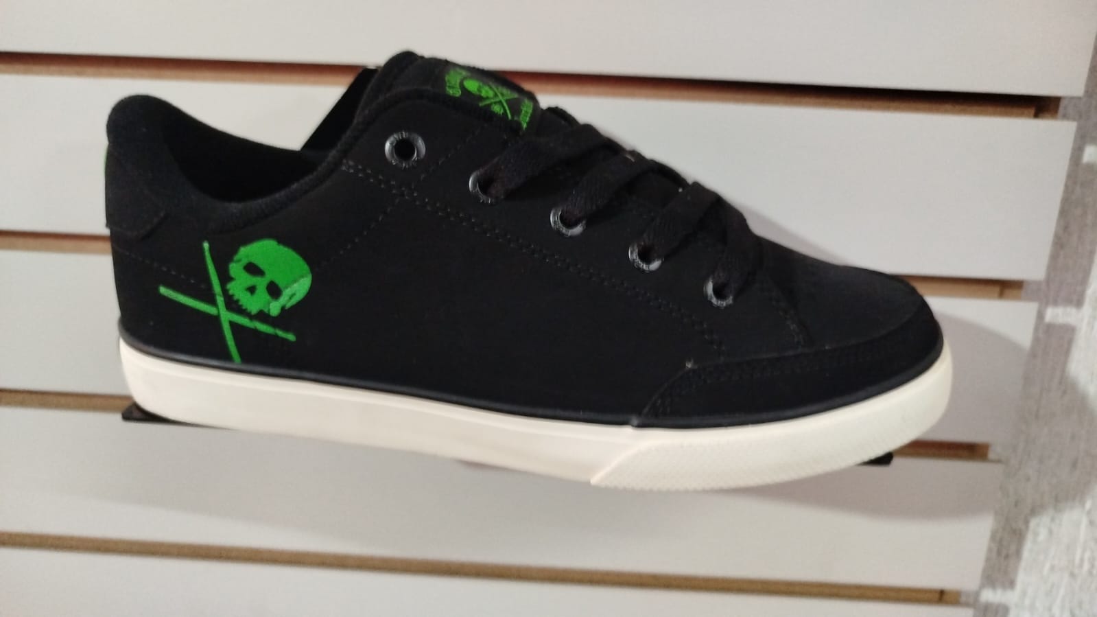 Tenis C1rca Modelo Buckler Sk