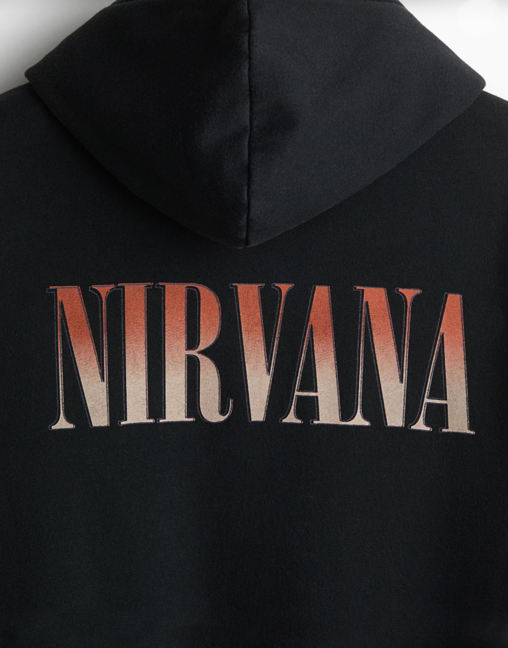 Buzo H&M Nirvana – Estilo urbano