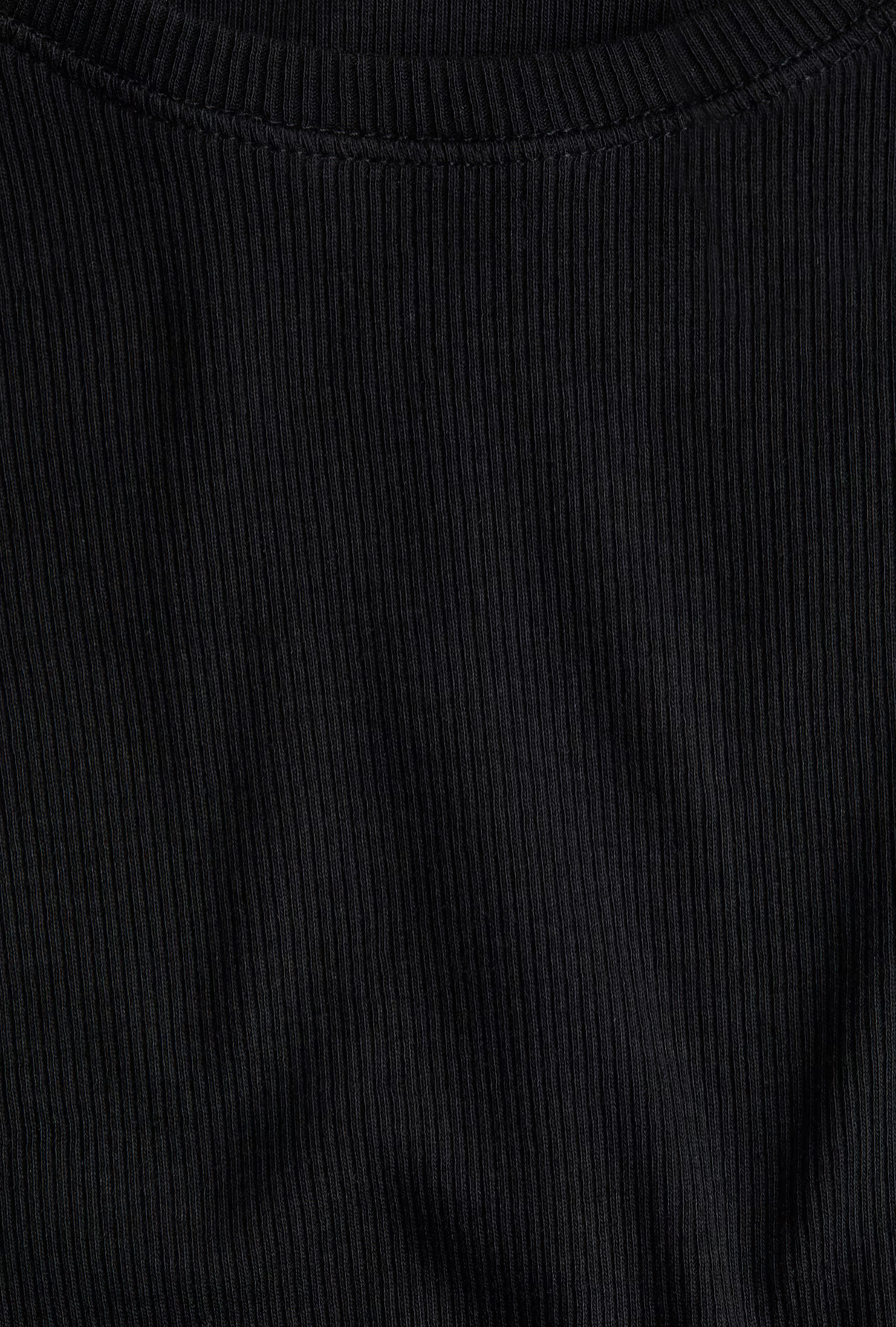 Remera Canalé Negra Fit Slim - H&M