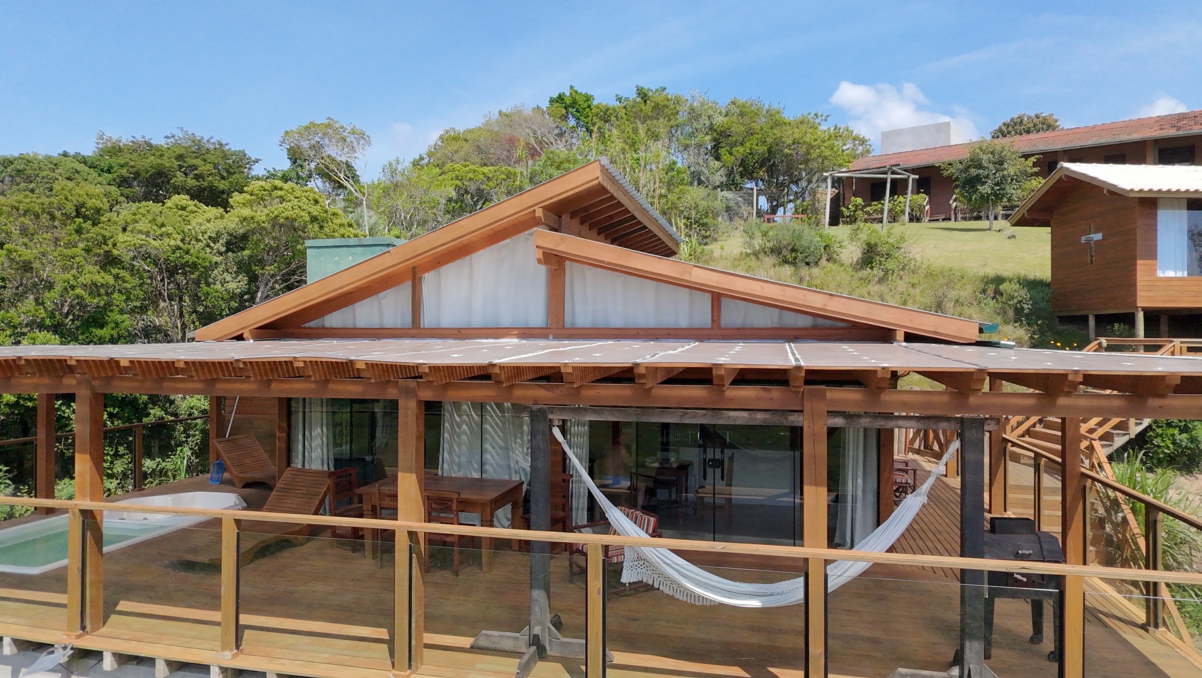 casa privativa com jacuzzi e piscina 