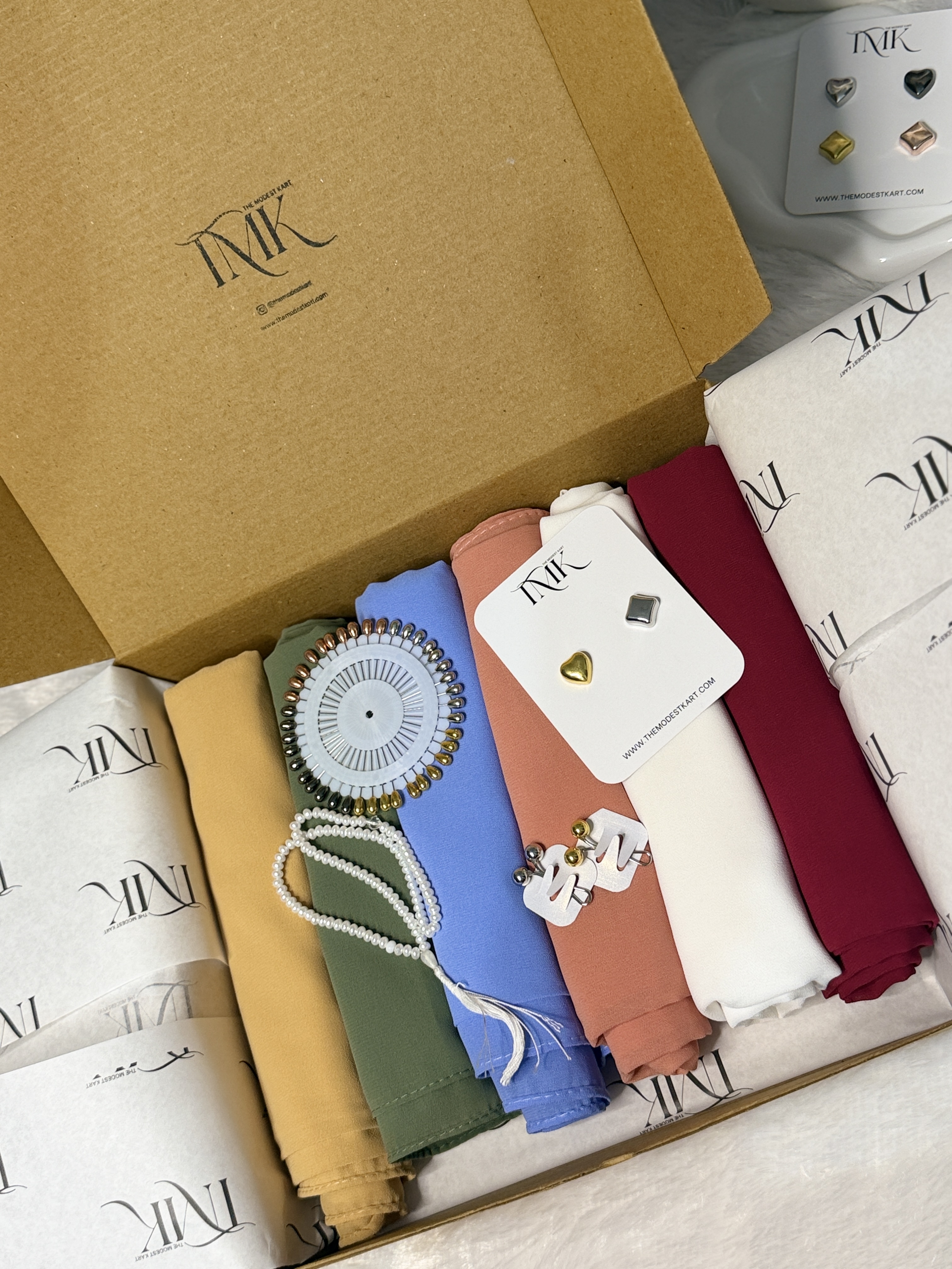 Luxe Georgette Hamper