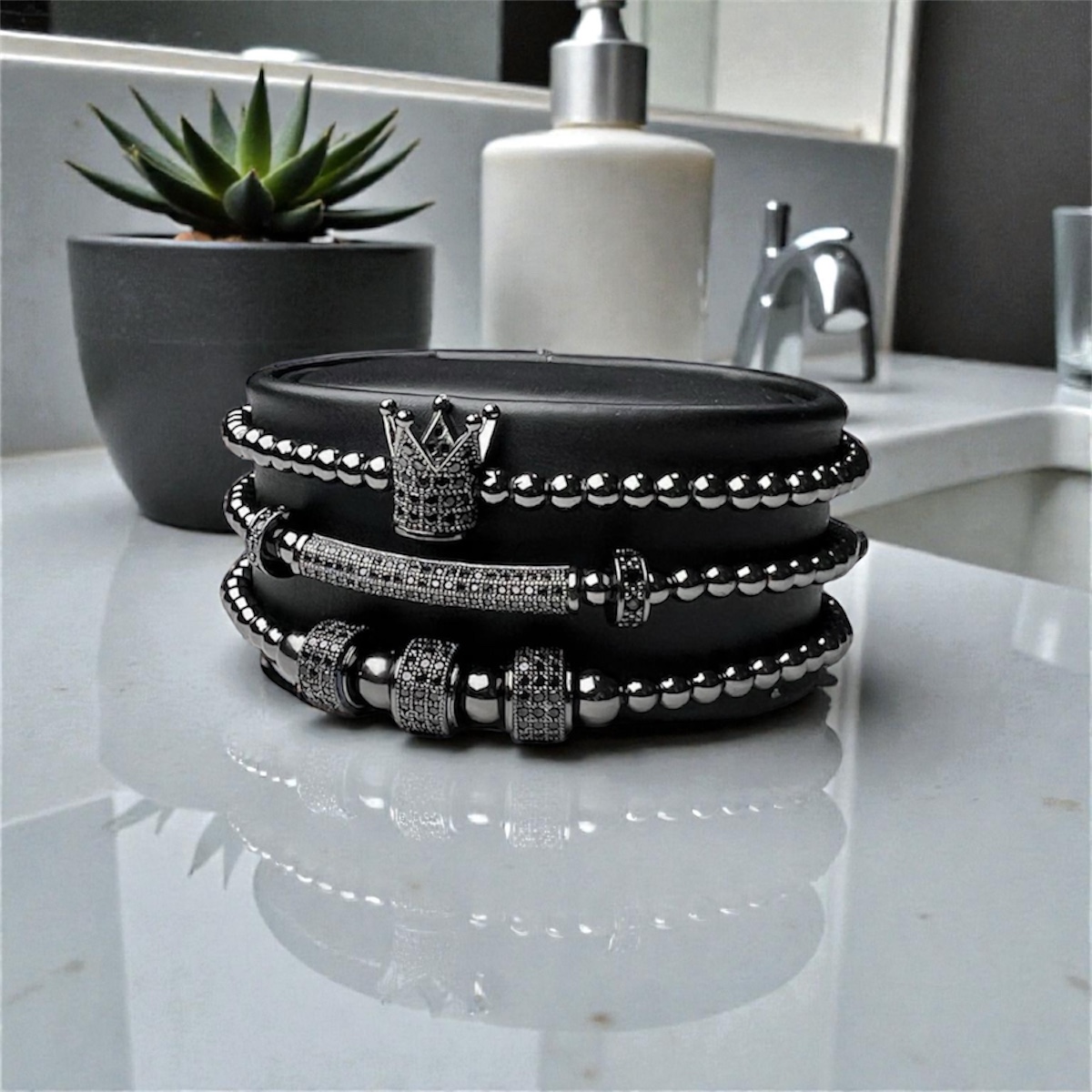 Set Brățară Coroană cu mărgele negre