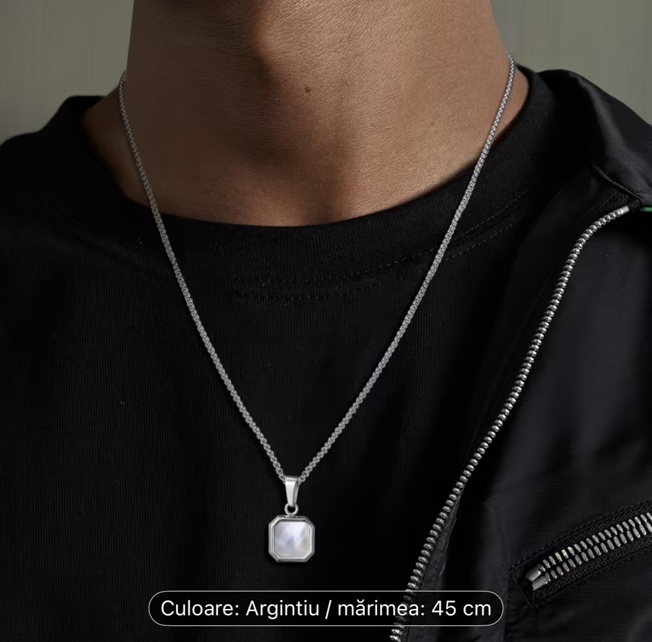 Colier cu pandantiv pătrat de argint