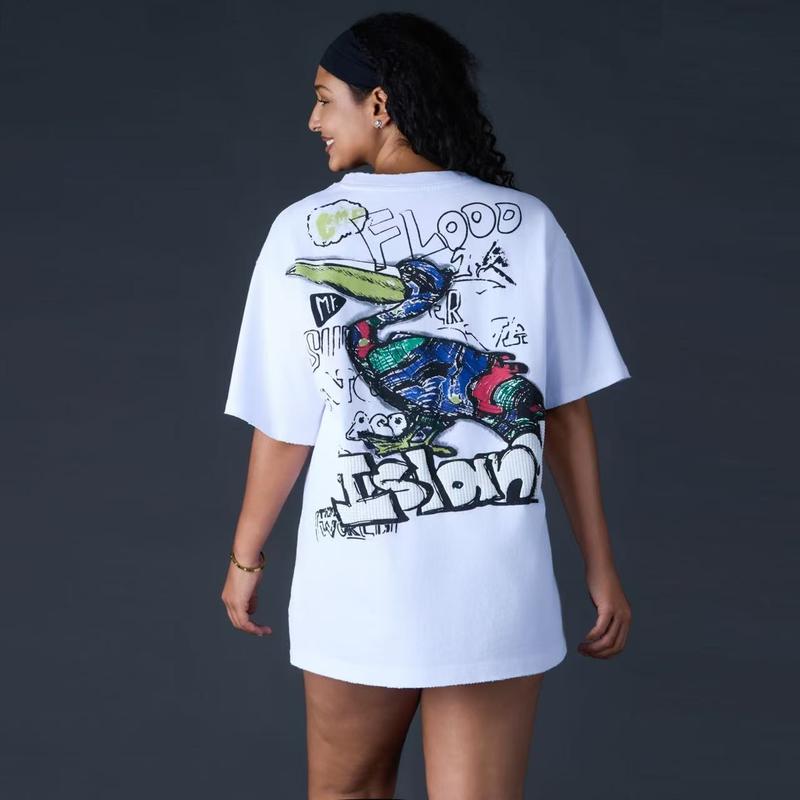 Oversized Graphic Tee with Graffiti Island Design – Streetwear Unisex T-Shirt