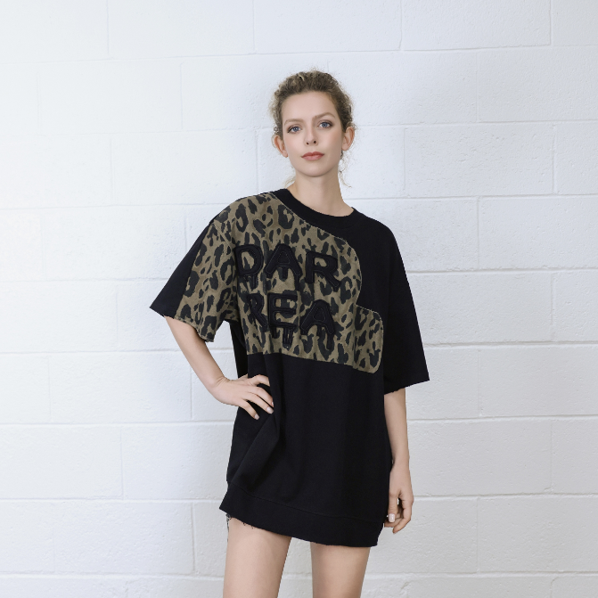 FLOOO Women’s Oversized Leopard Patch T-Shirt