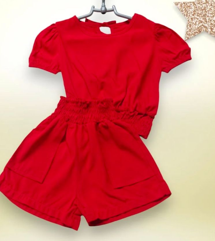 Conjunto infantil vermelho