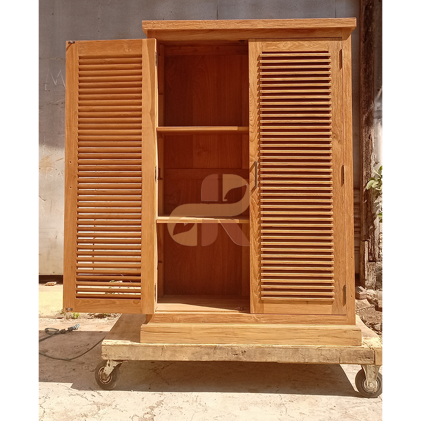 DCR 004 - Lamelle Cabinet