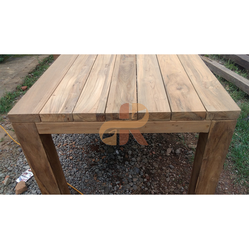 DDGN 002 - Gendis Slat Line Dining Table