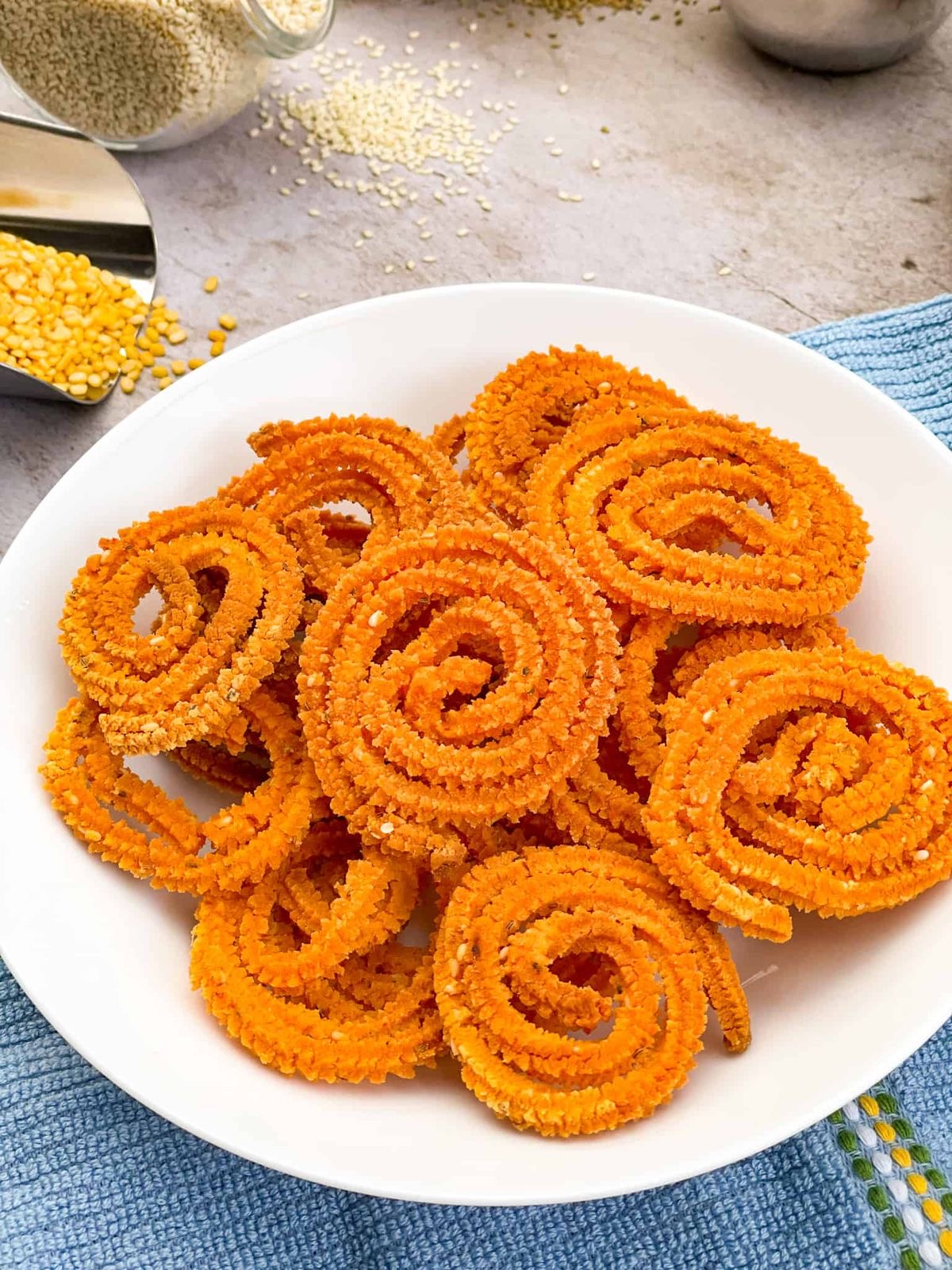 MOONG CHAKLI