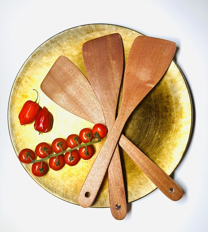 Set of 3 - Handmade Wooden Cooking Spatulas Š Natural Wood Kitchen Utensils Š EcoFriendly & Durable Š Ideal for Stirring, Frying, and Baking