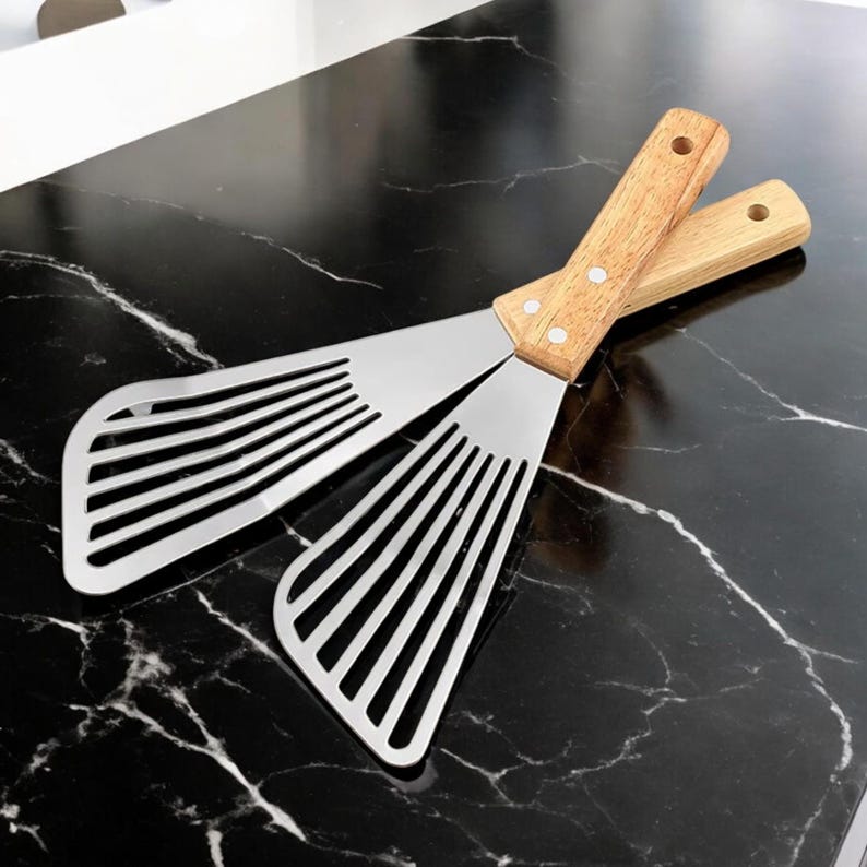 Stainless Steel Slotted Spatula: Wooden Handle Kitchen Turner