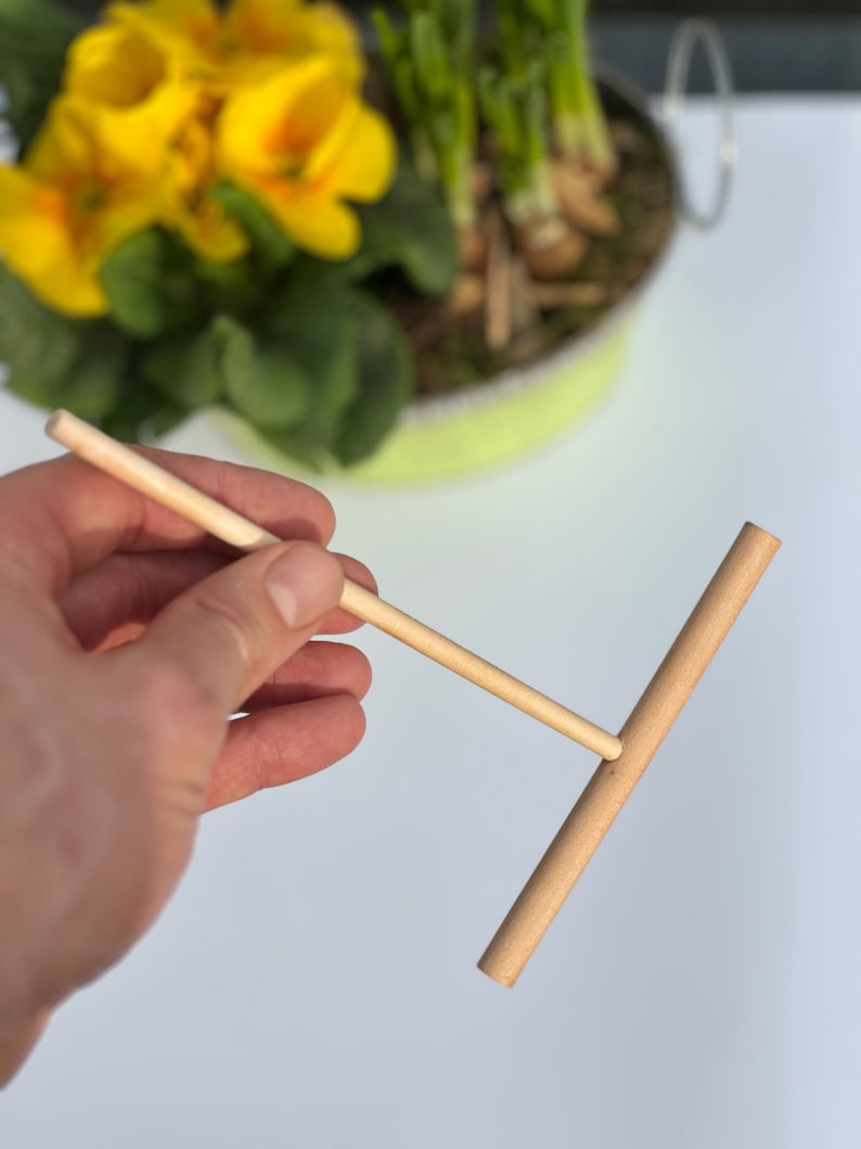 Wooden T-Shaped Crepe Spreader | Pancake Batter Spreader for Even Cooking | French Crepe Making Tool | Perfect for Griddle & Pan