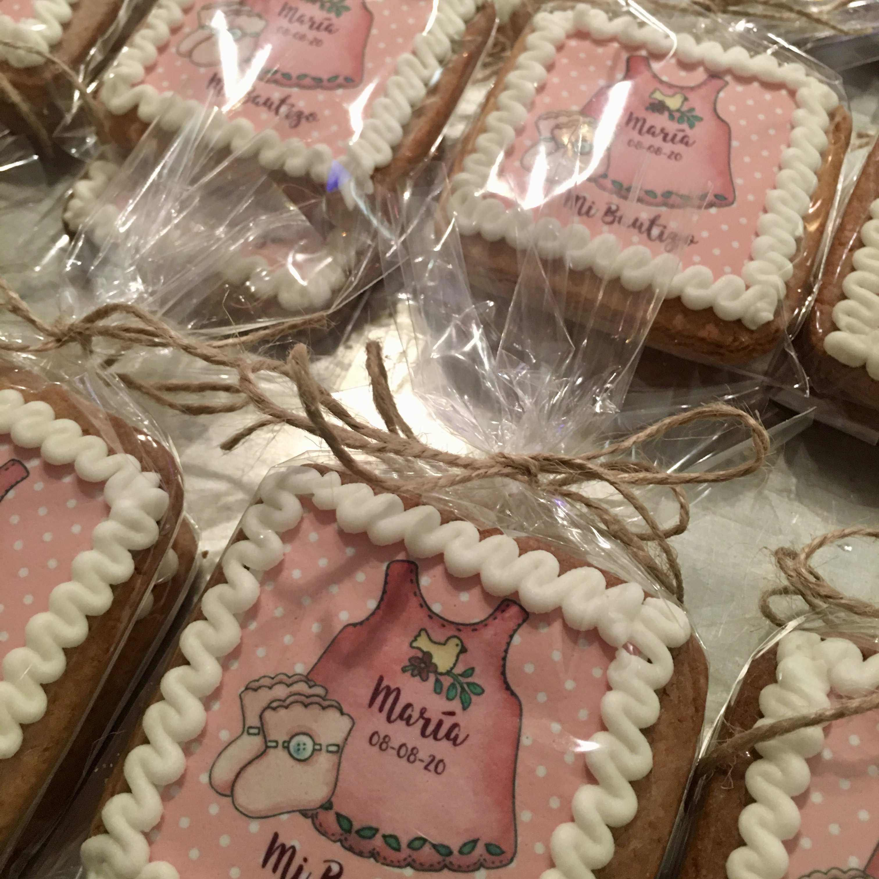 Galletas vestido y patucos