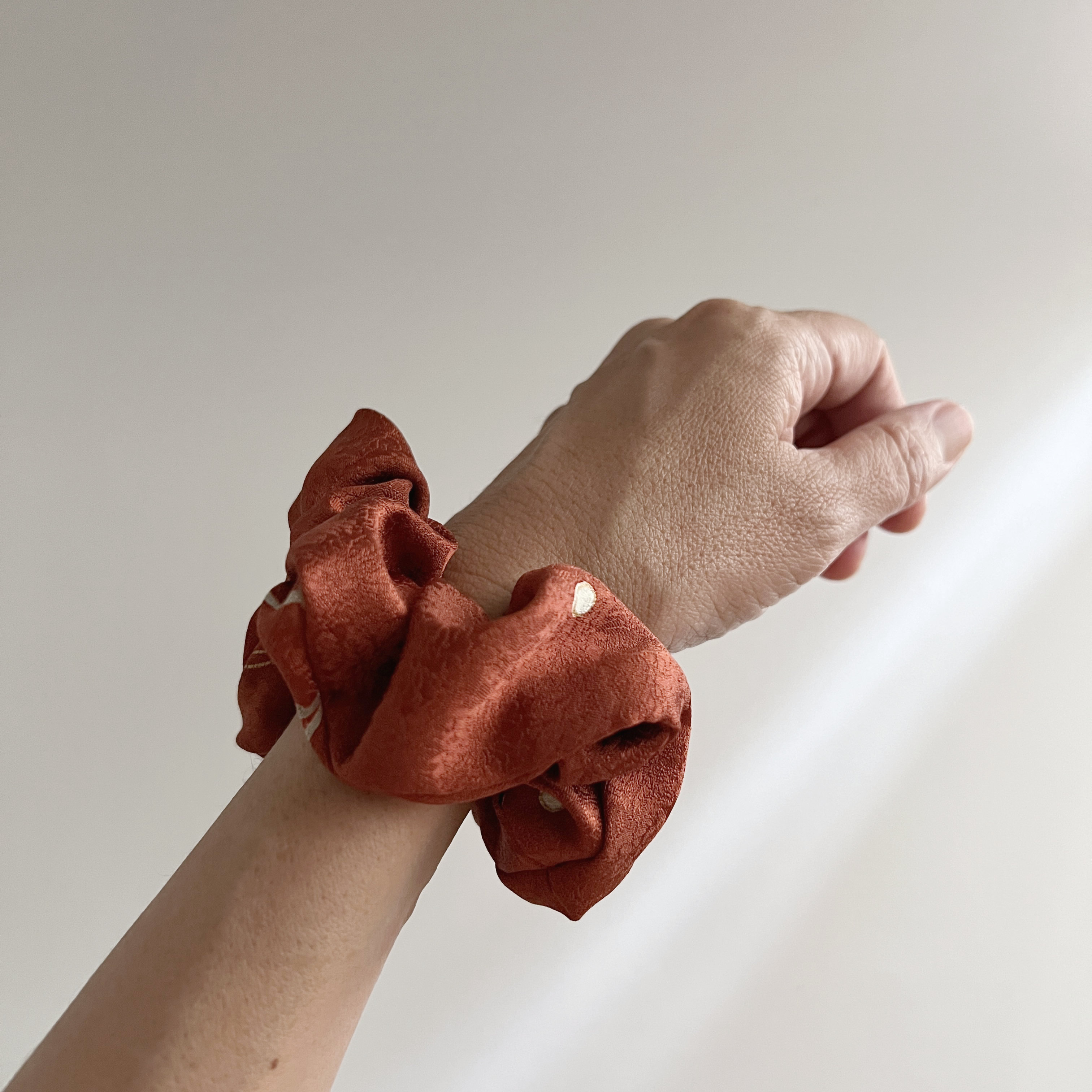 Azuki Red Silk Scrunchie x 1