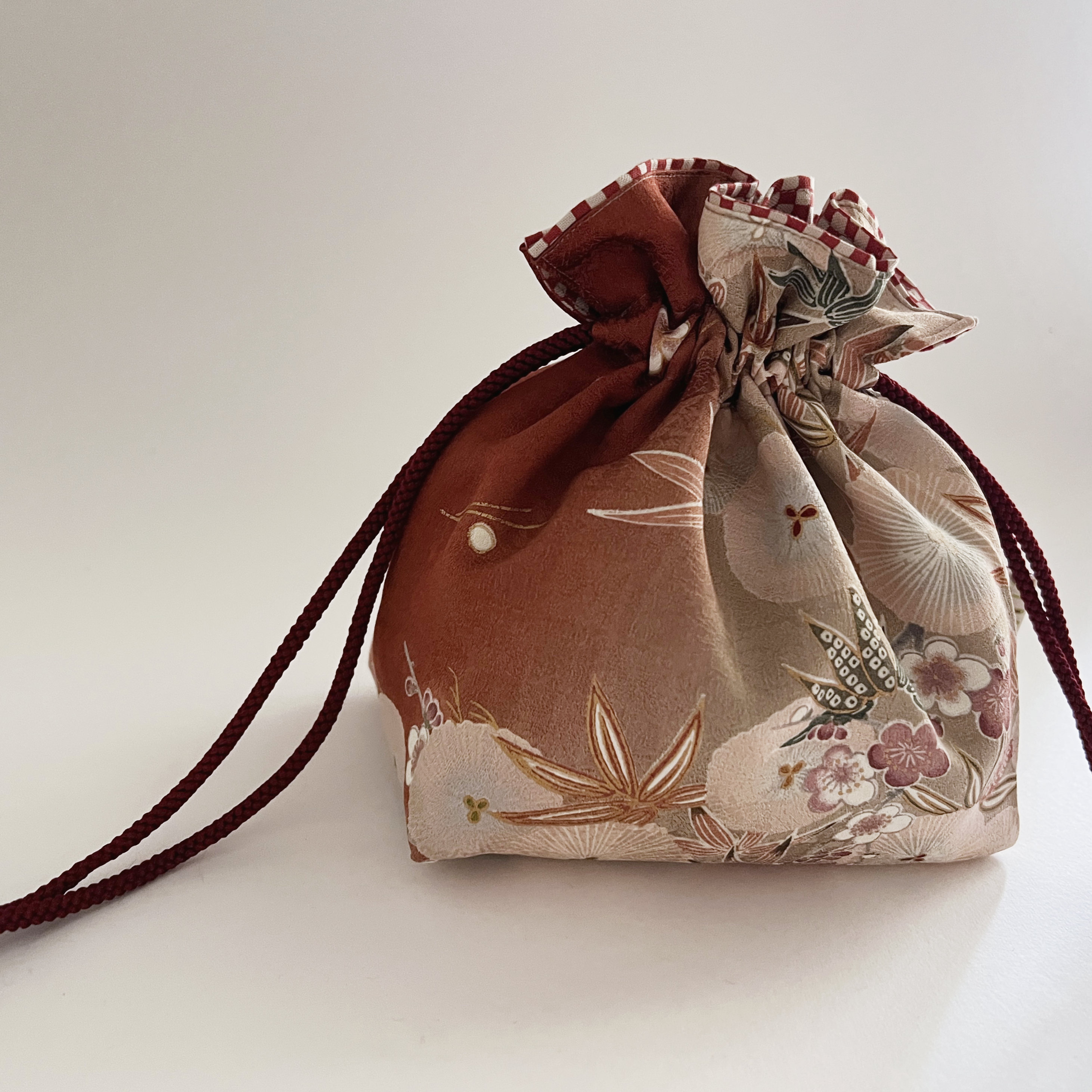 Azuki Red Gradation Kimono Pouch