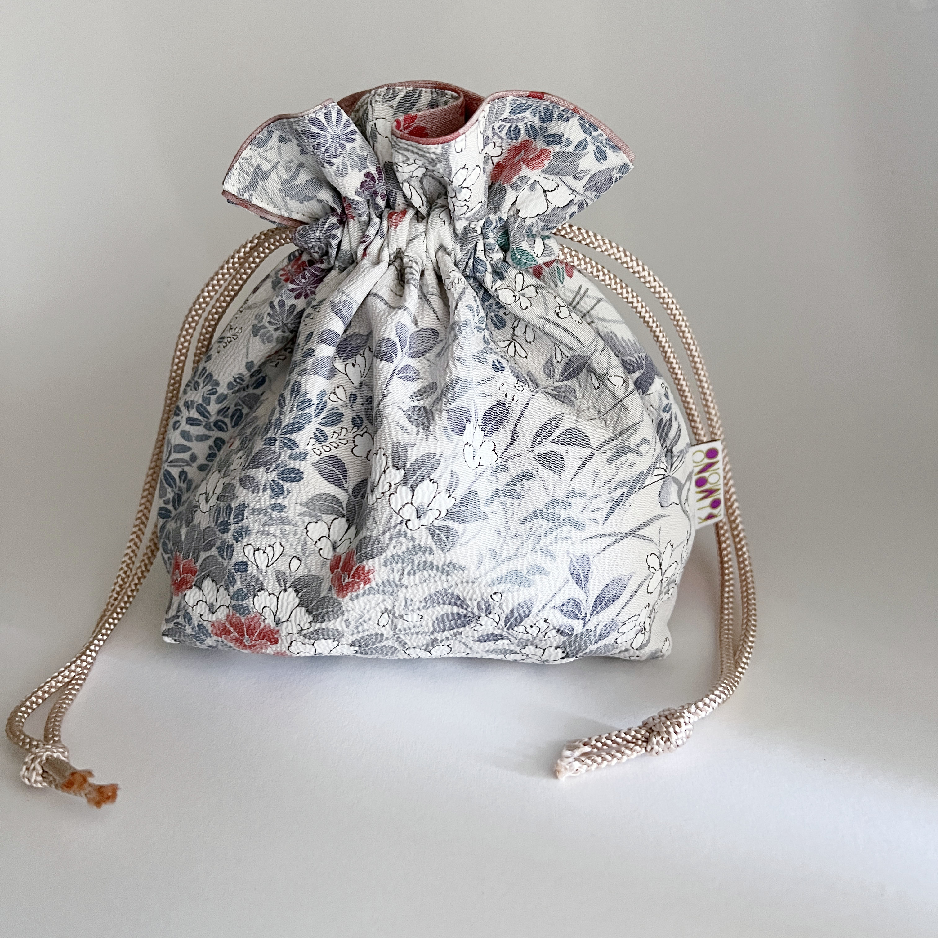 Light Grey & Pink Crepe Silk Kinchaku