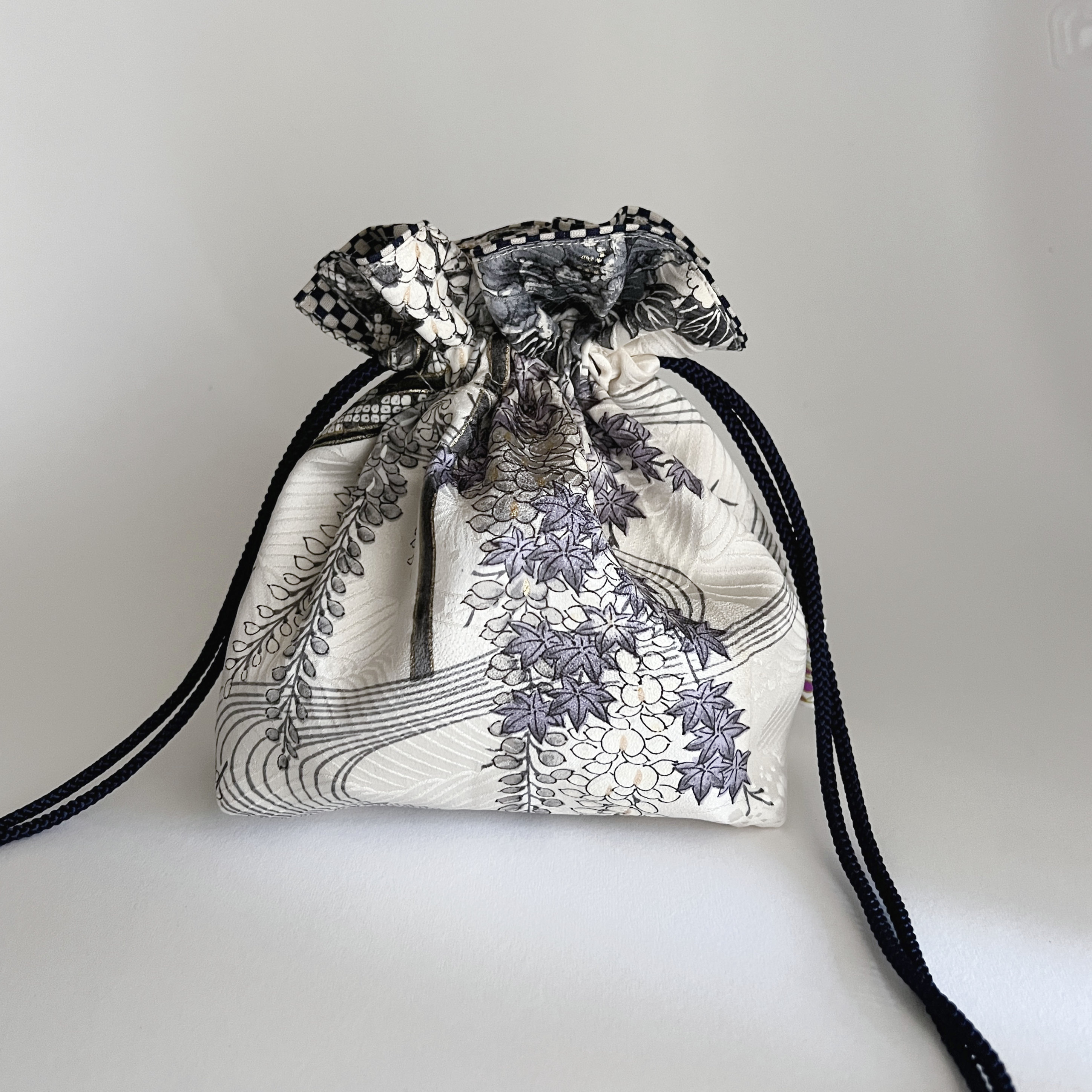 White + Black + Blue Chrysanthemum Silk Kinchaku Bag