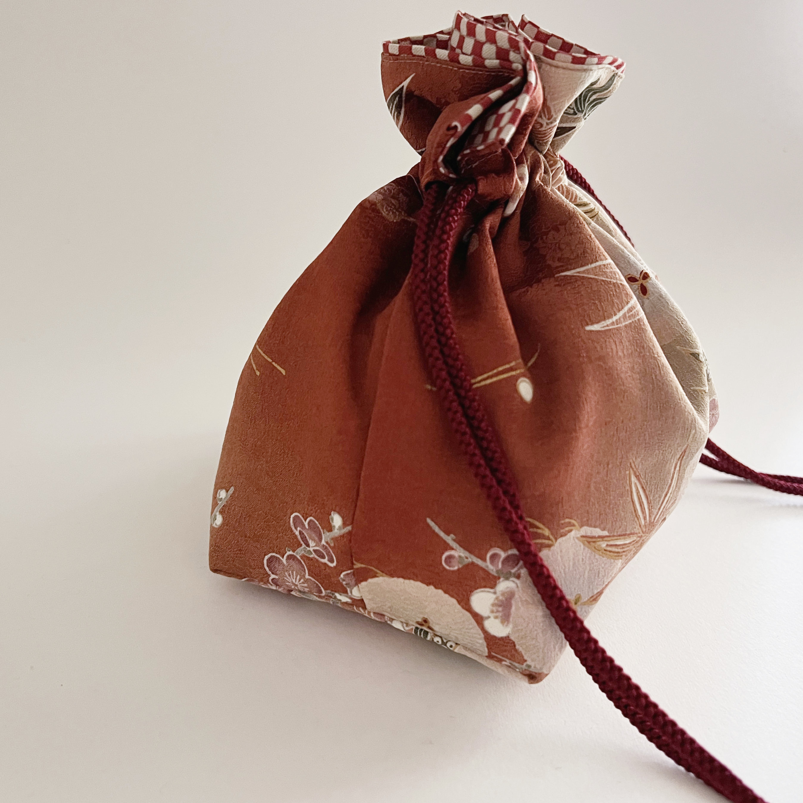 Azuki Red Gradation Kimono Pouch