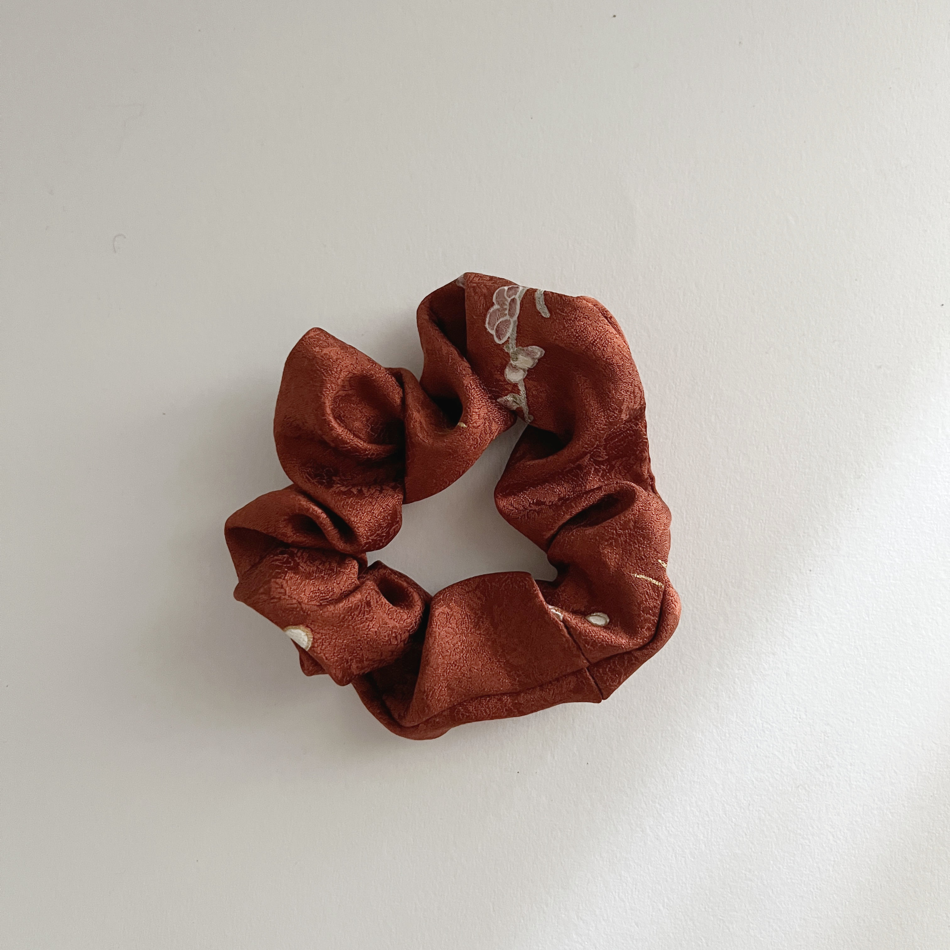 Azuki Red Silk Scrunchie x 1