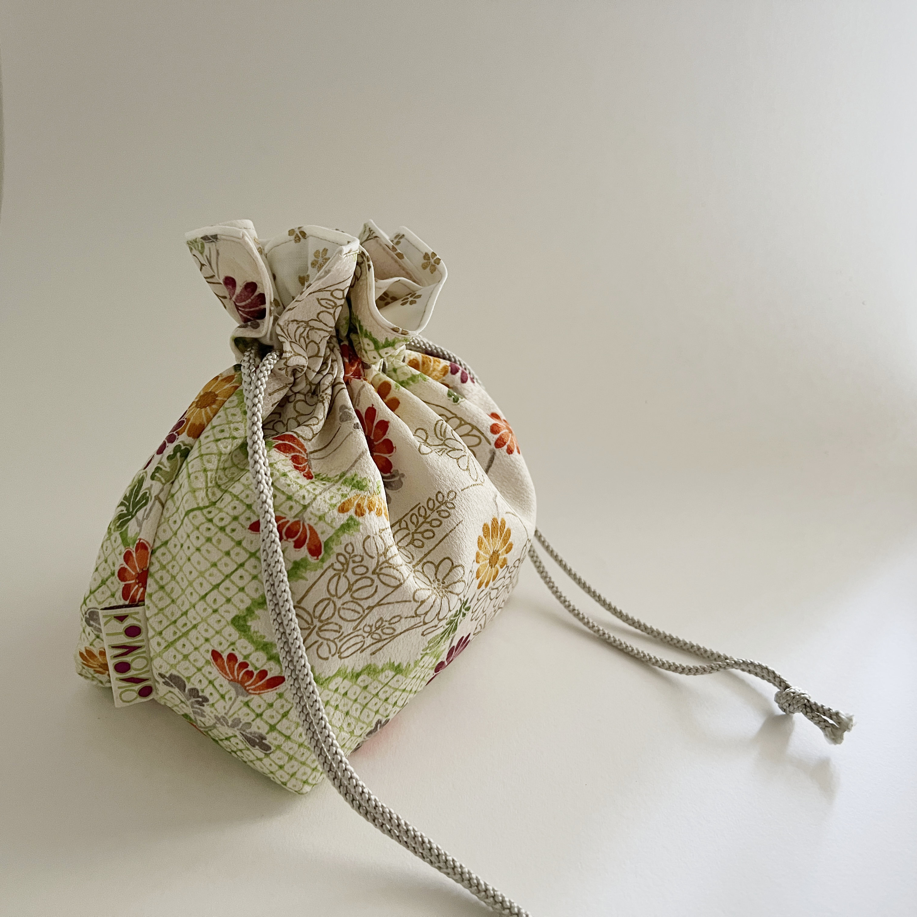 White & Green Mini Chrysanthemums Silk Pouch