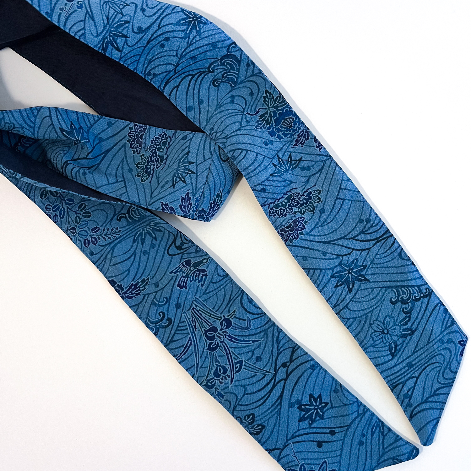 Blue Crepe Silk Fashion Scarf with Wave Pattern