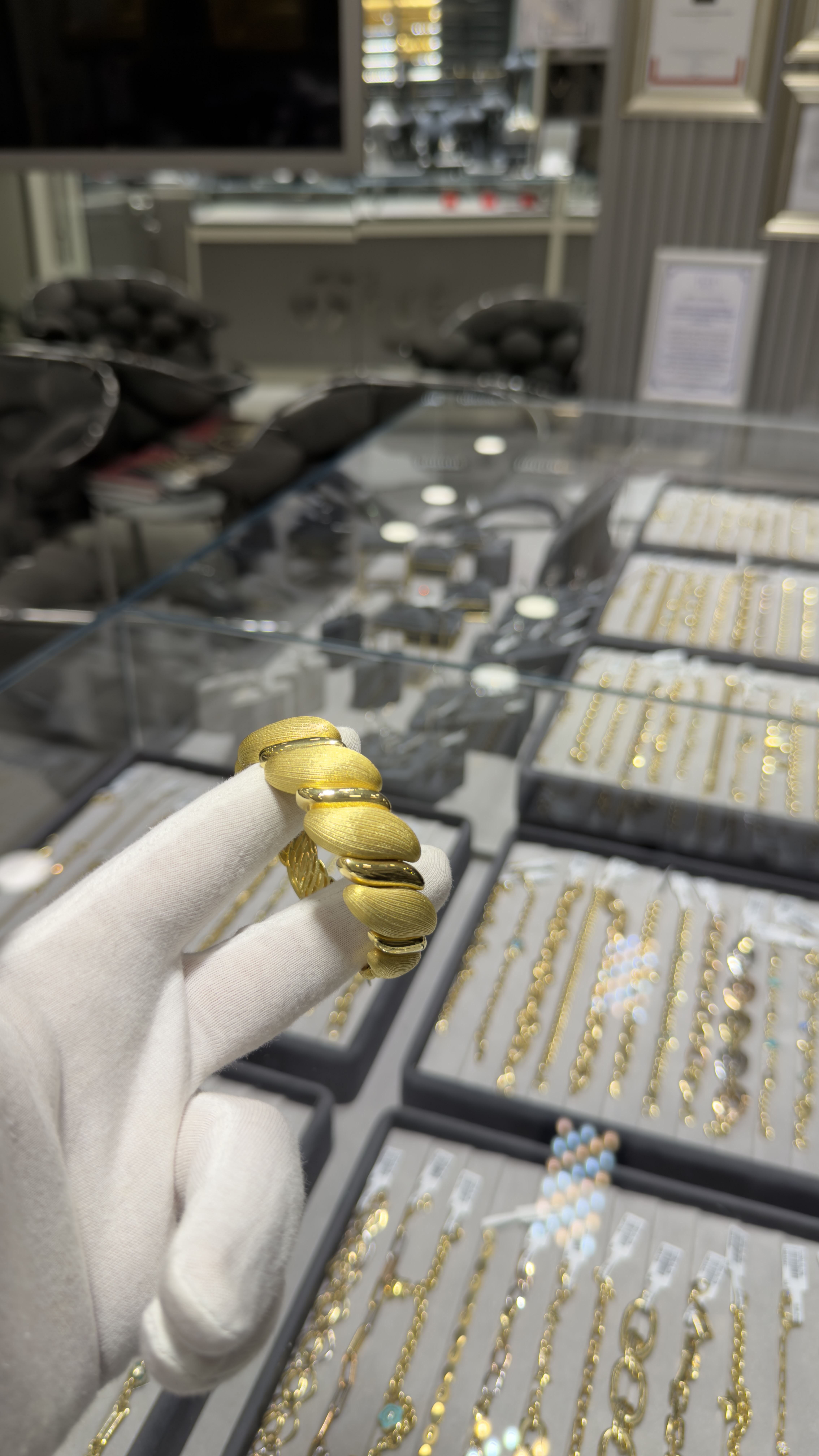 Katmanlı Tasarım Kelepçe