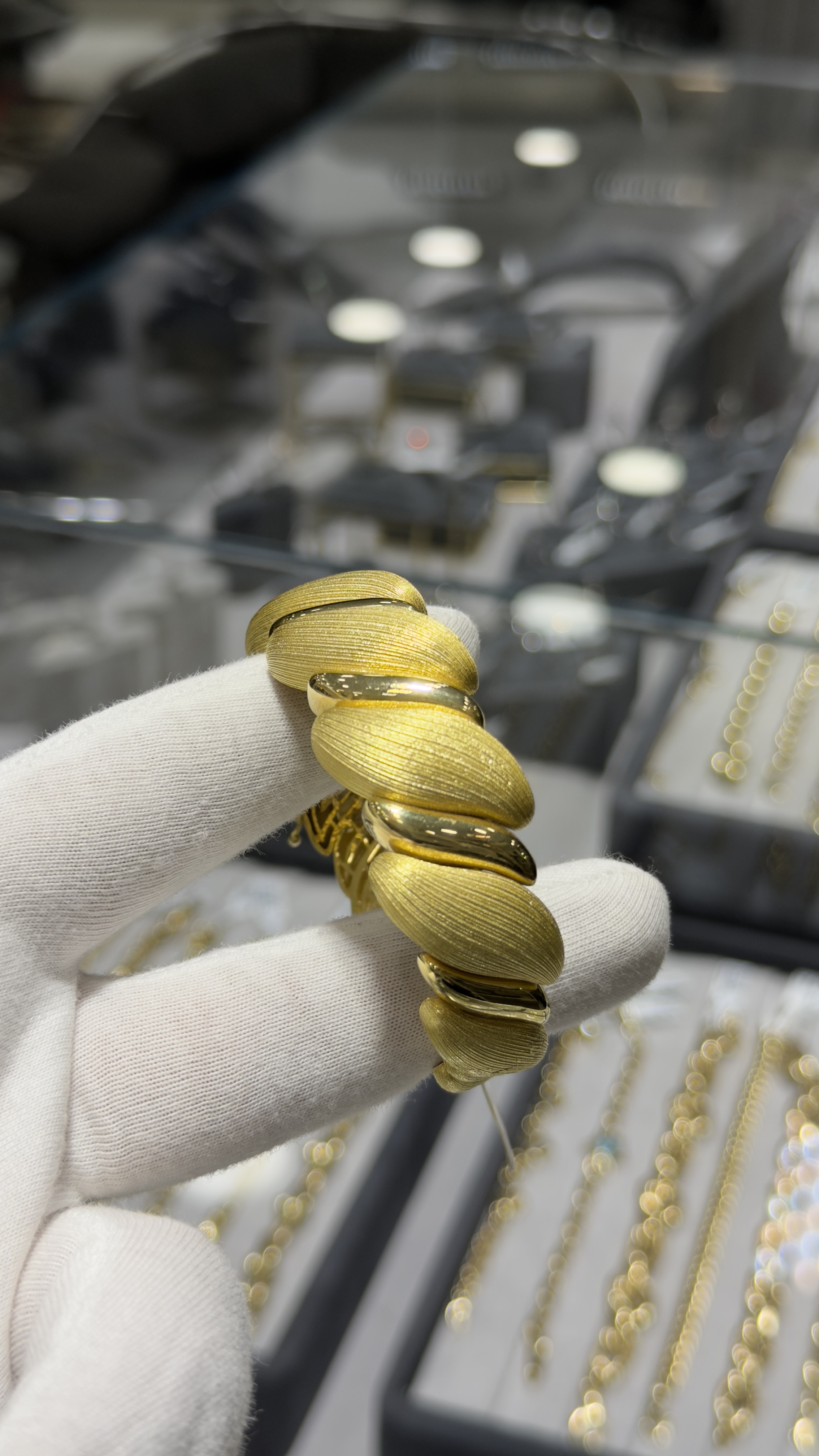 Katmanlı Tasarım Kelepçe