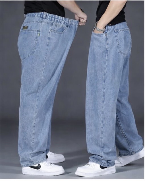 Loose Fit Light Blue Jeans