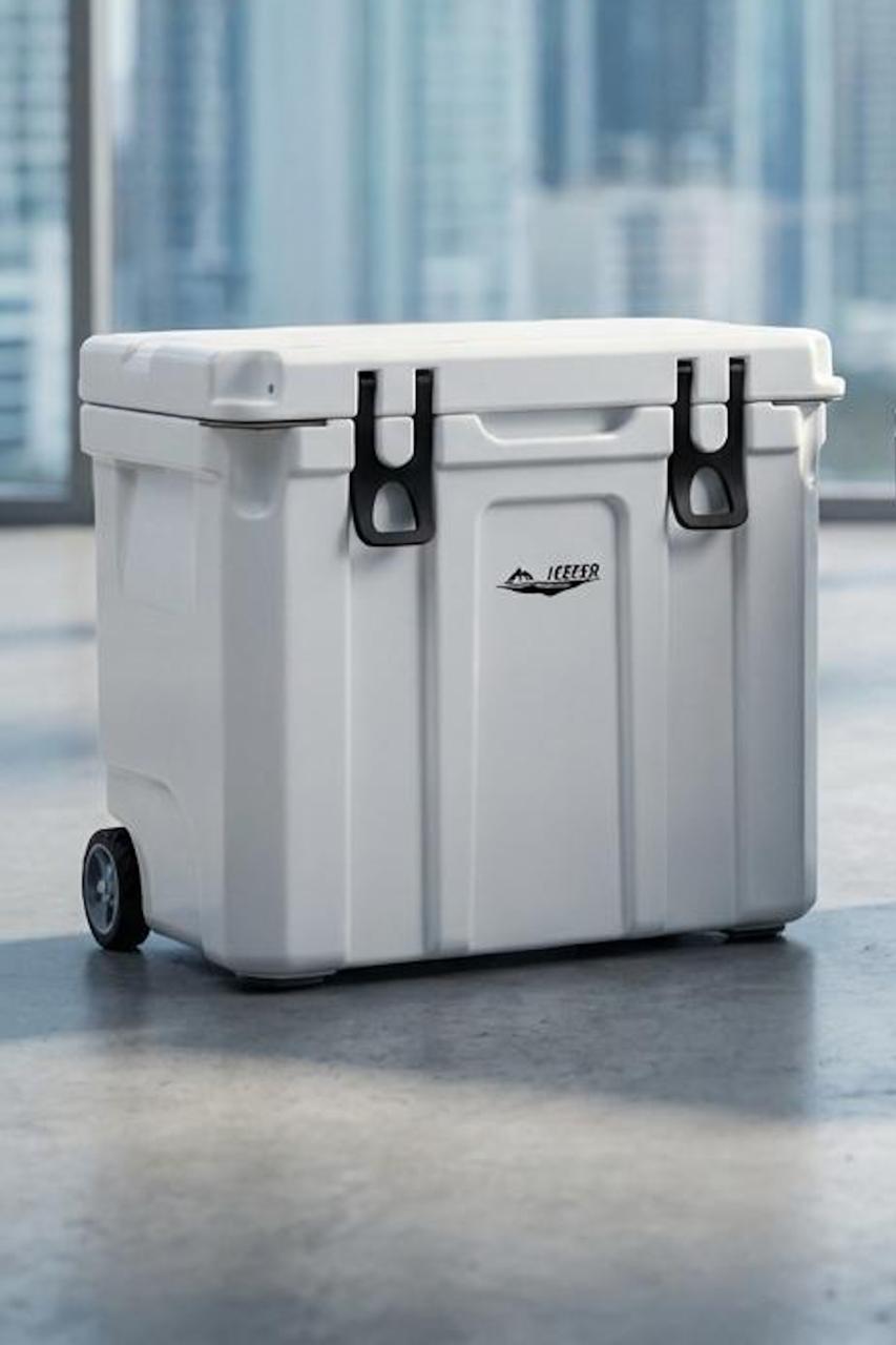 WALLY —“37 QT” Blanco