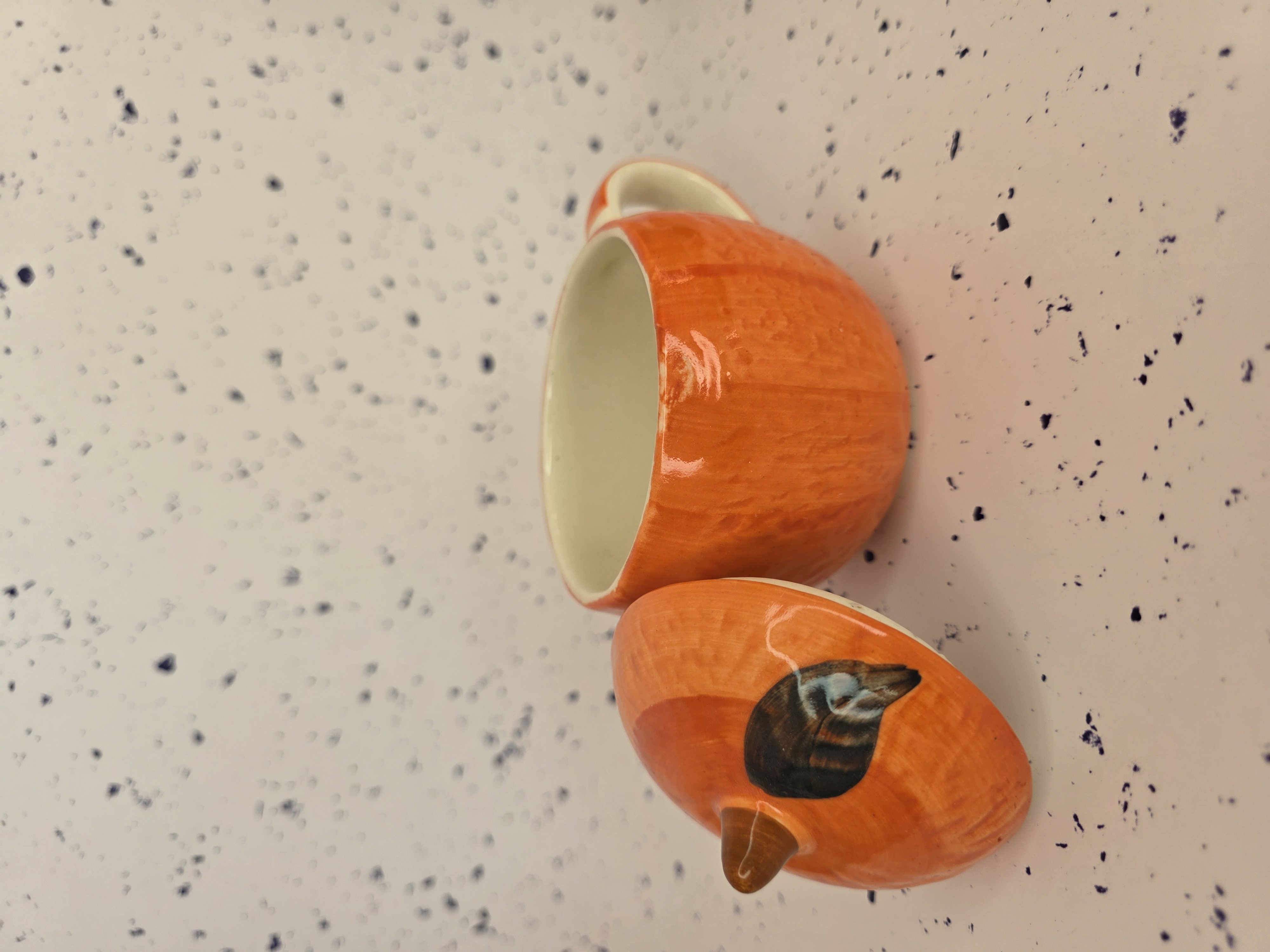 Pumpkin-Shaped Ceramic Mug Set