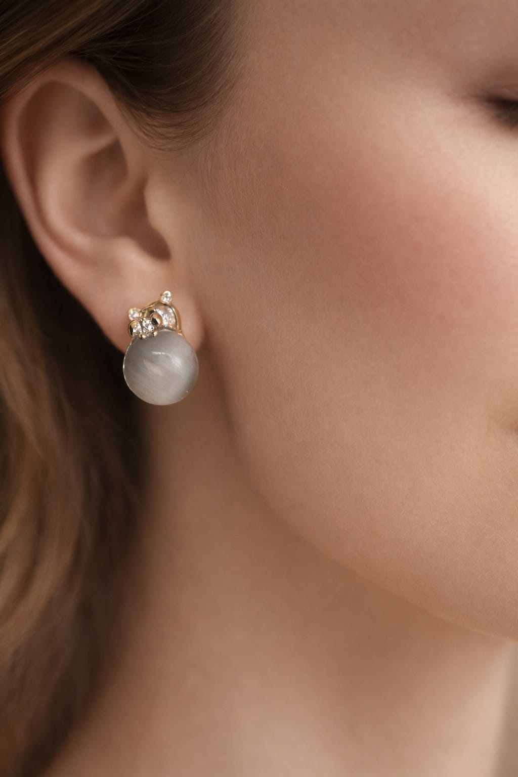 Elegant Pearl Stud Earrings