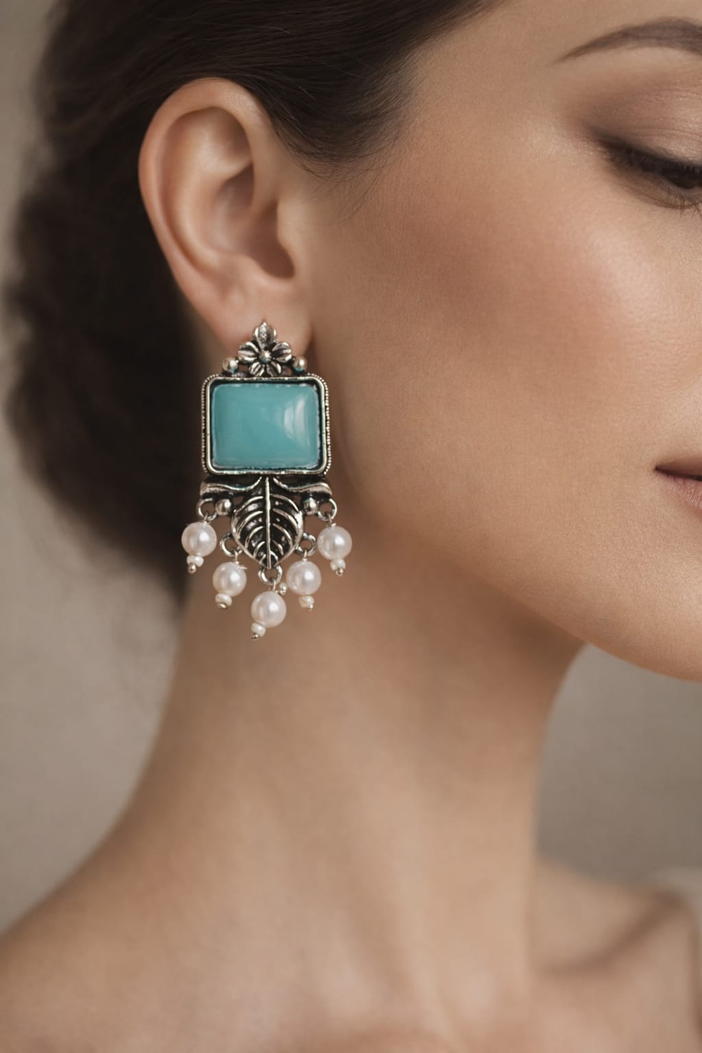 Vintage turquoise statement earring