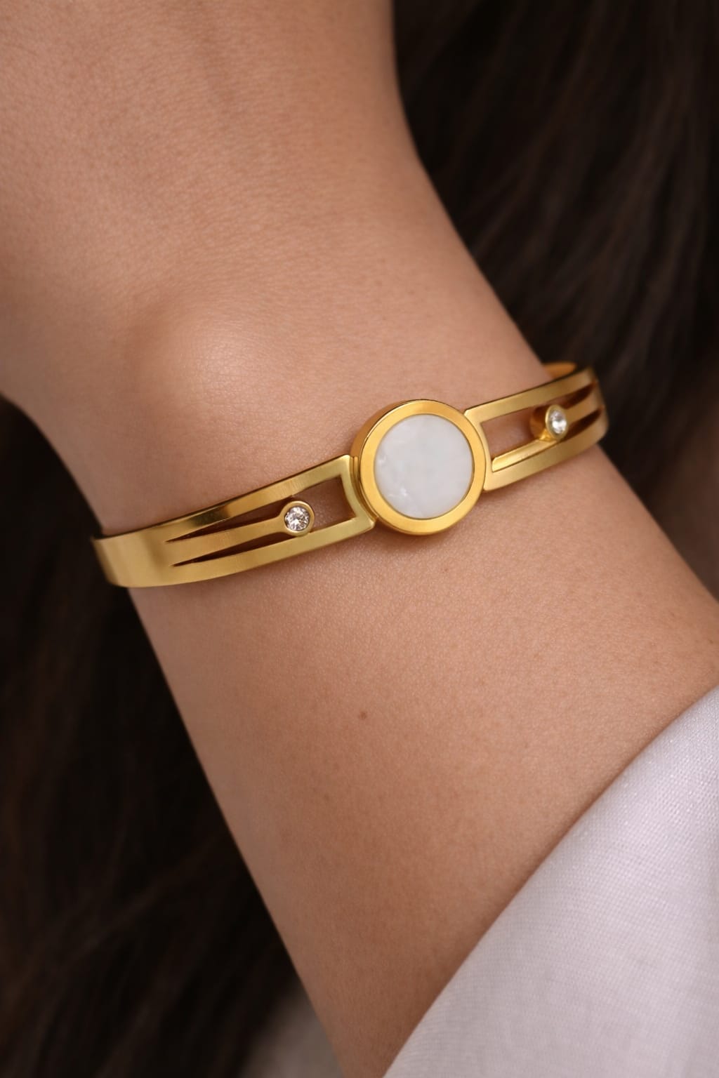 Elegant Gold-Plated Bracelet