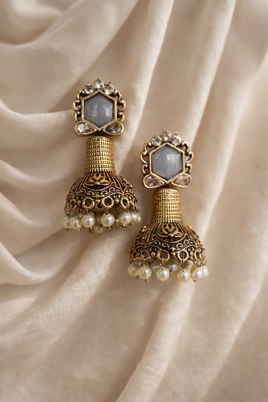 Antique Gold Jhumka Earring