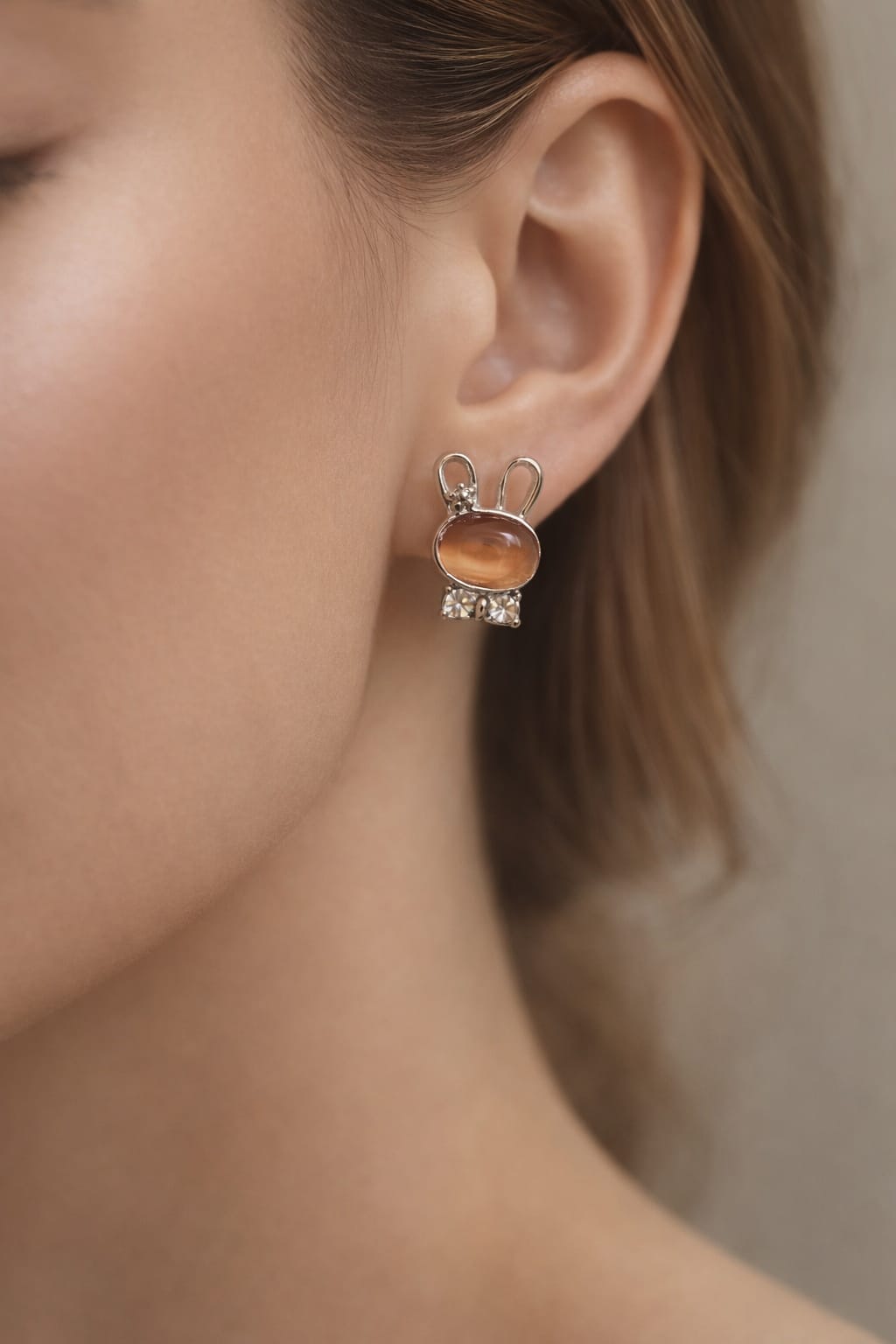 Elegant Bunny Stud Earrings
