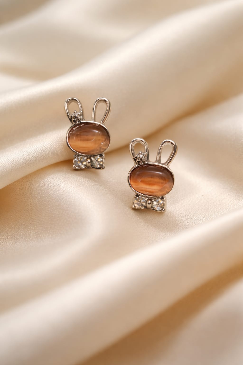 Elegant Bunny Stud Earrings