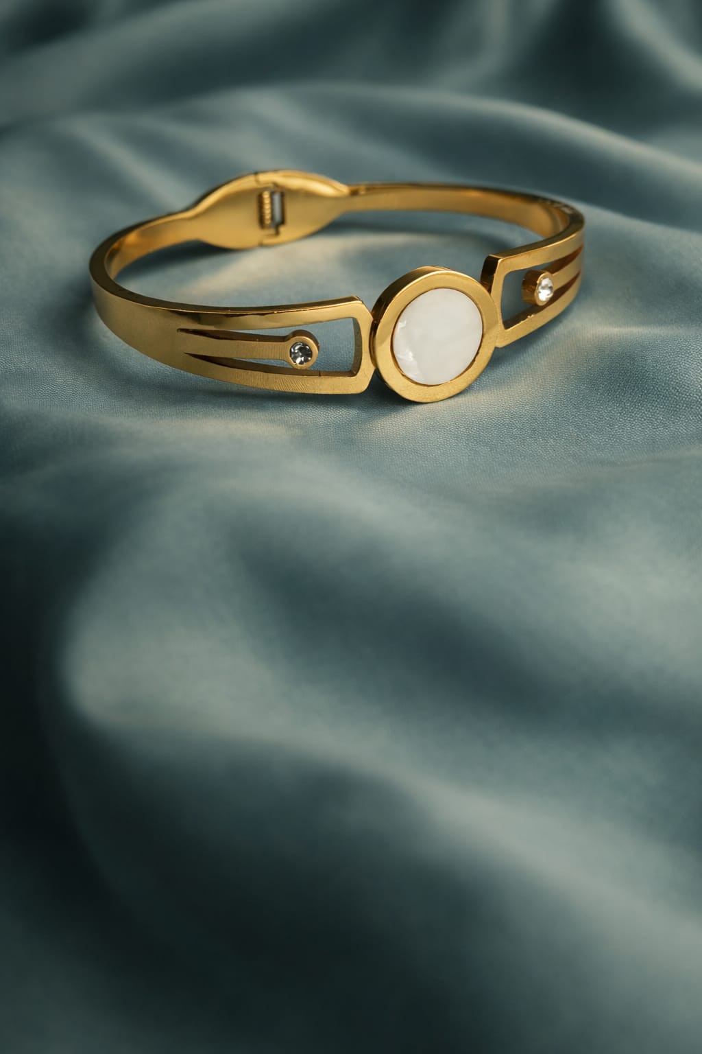 Elegant Gold-Plated Bracelet
