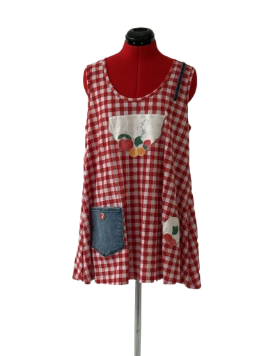  Red Sleeveless Tunic