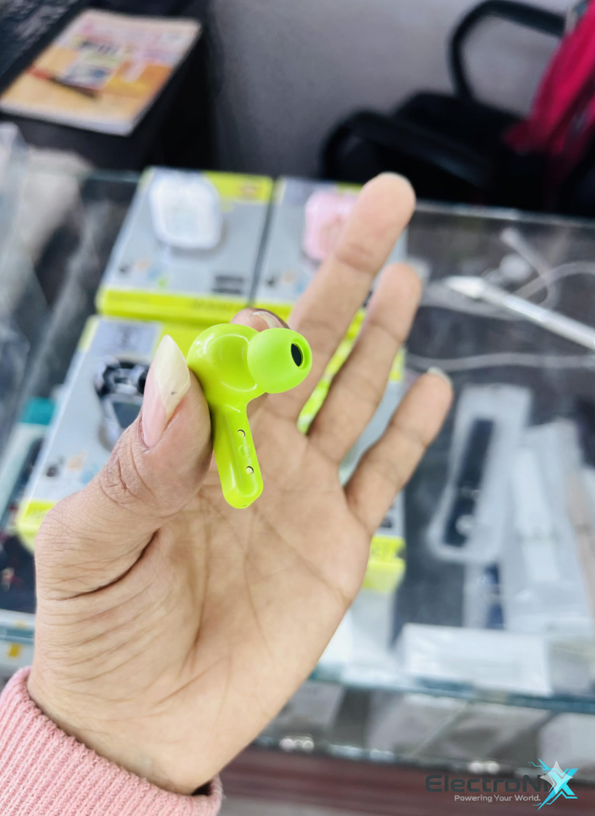 ElectroNix Ultrapods Max Wireless Earbuds Bluetooth 5.3