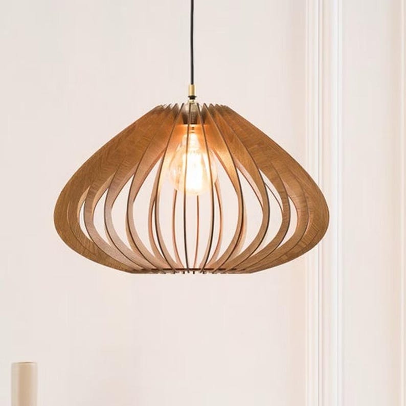 Wooden ceiling lamps decorate living rooms, bars and cafes