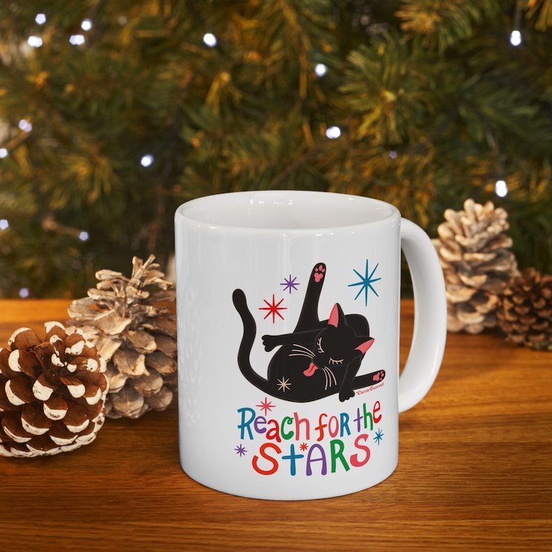 Cat Butt - Kitty Bum Mug | Crazy Cat Lady Gift | Cat Theme Decor Cat Mom Gift | Pun Humor Funny Gag Gift for Animal Lovers | Cat Mom Pun