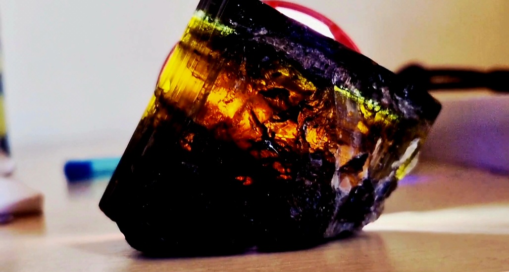 Turmalina verde e amarela