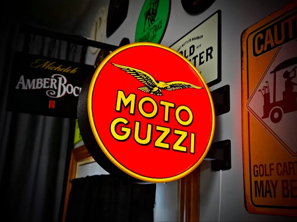 Insegna Luminosa Moto Guzzi