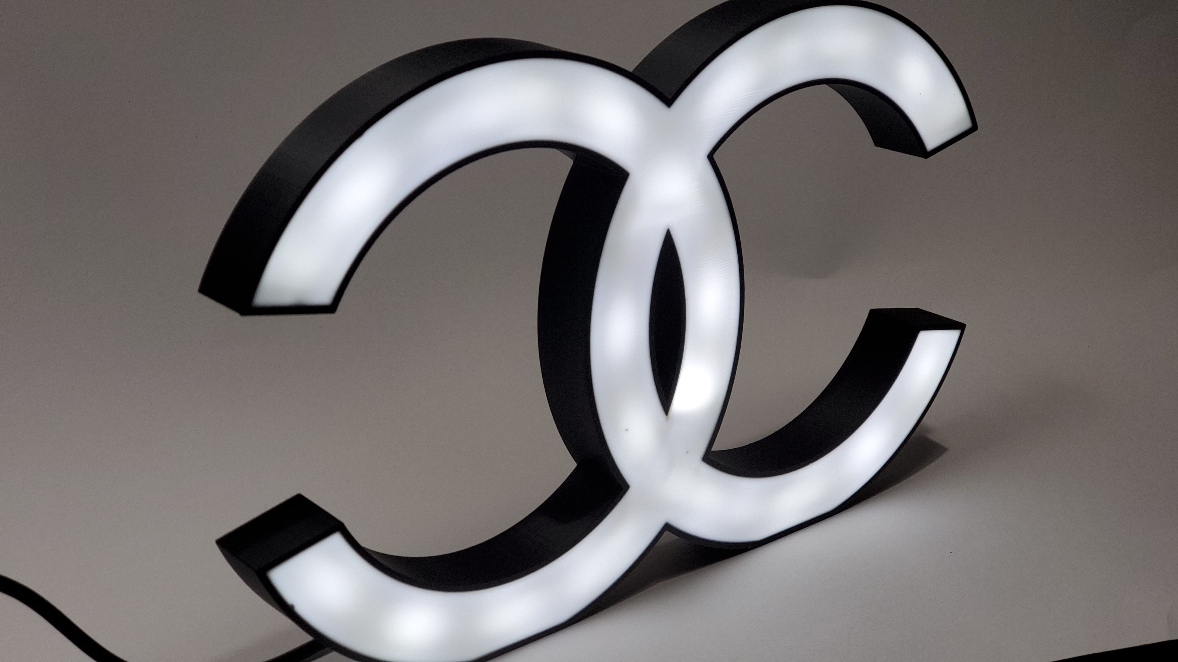 Coco Chanel lightbox 