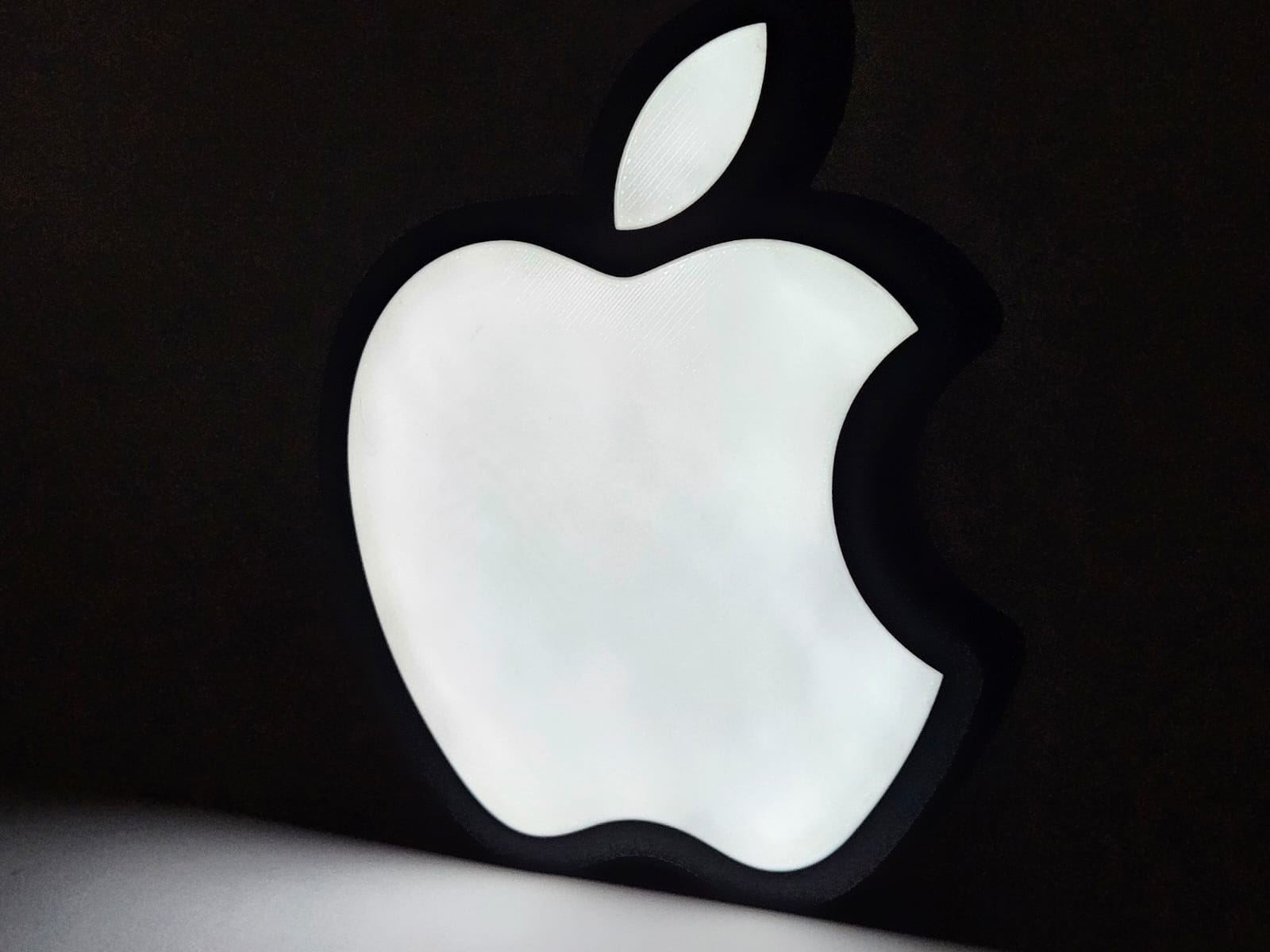 Apple logo light box